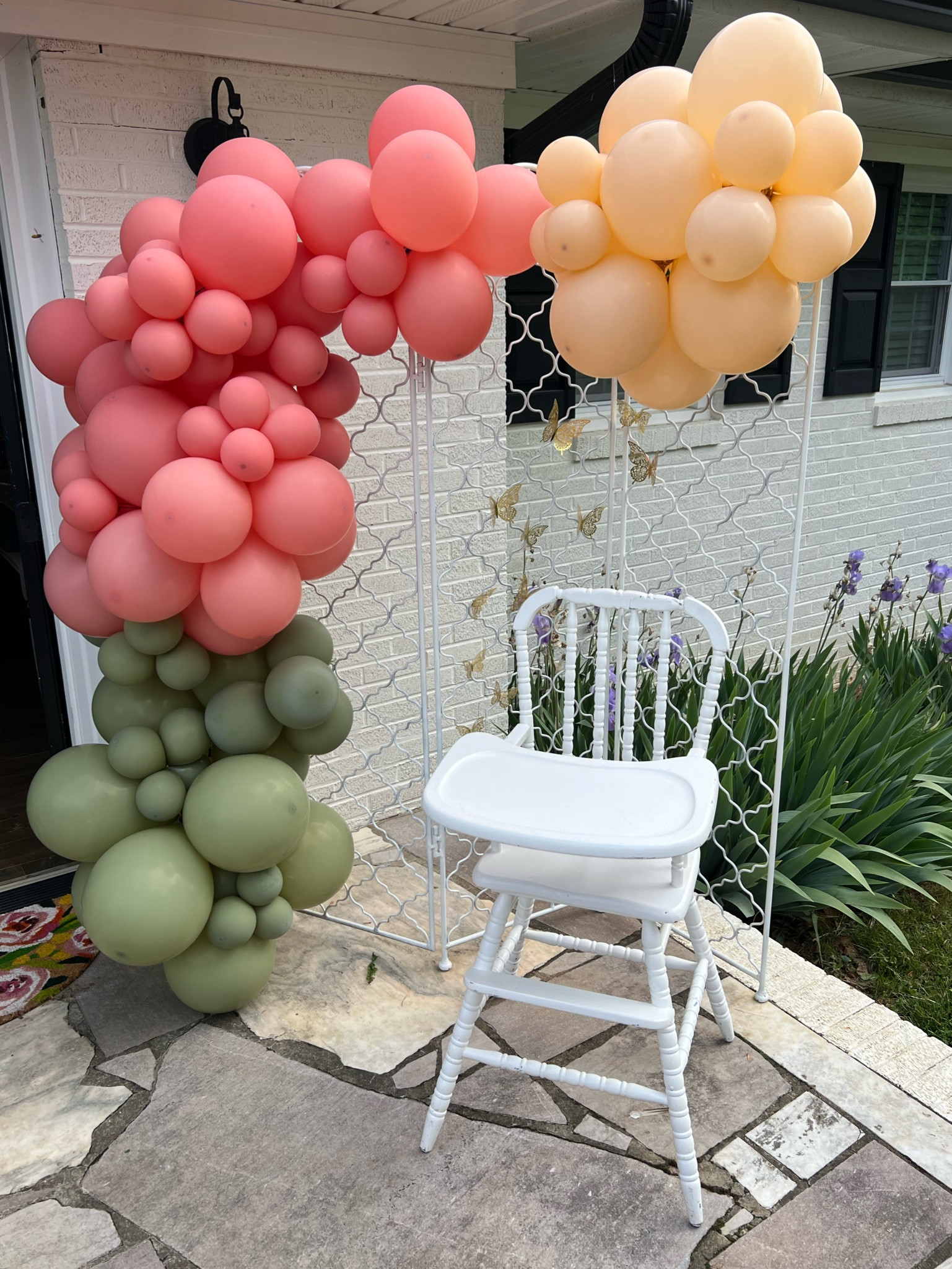Little fairy party 🦋🎈 babybirthday #partydecor #partyballoons #balloonarch #DIYballoonarch #DIYpartyballoons #fairyparty #firstbirthday 

#LTKparties #LTKbaby #LTKkids