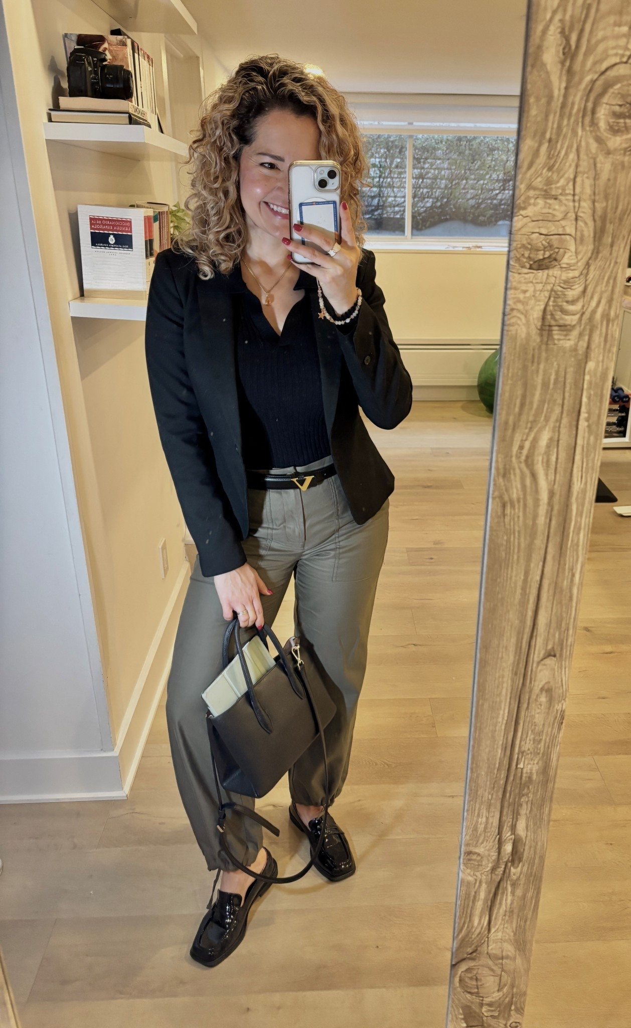 Modern Work Outfit with Black Blazer | Chic Office Style

Modern office outfit featuring a black blazer, black top, olive green pants, and loafers. A stylish and versatile business casual look that works perfectly for office wear and everyday chic outfits.

#OfficeOutfitInspo #ModernWorkStyle #BusinessCasualWomen #ChicOfficeLook #NeutralStyle #BlazerOutfitIdeas #EverydayElegance #WorkWearFashion