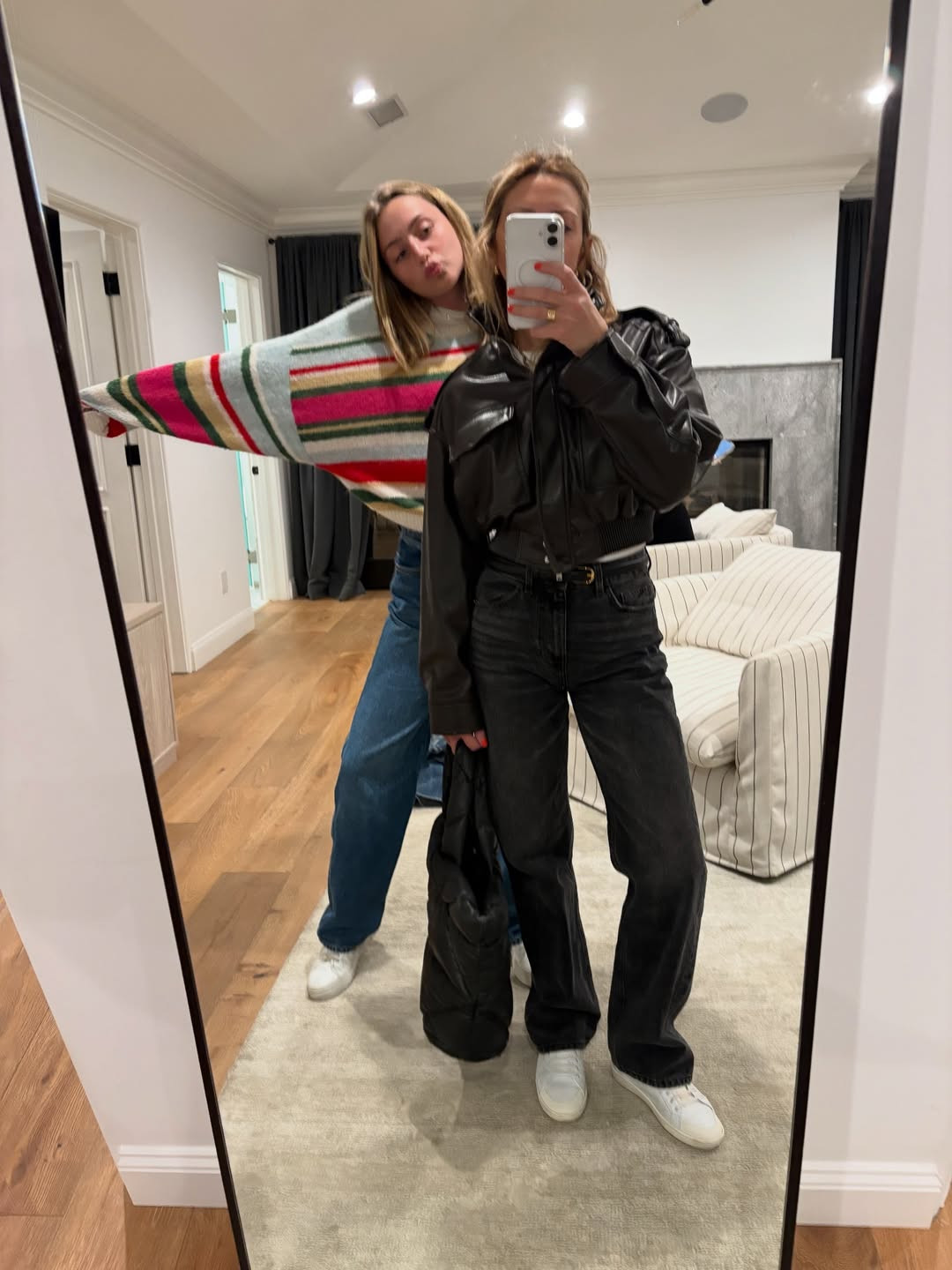 How cute is this black leather jacket?! 

 