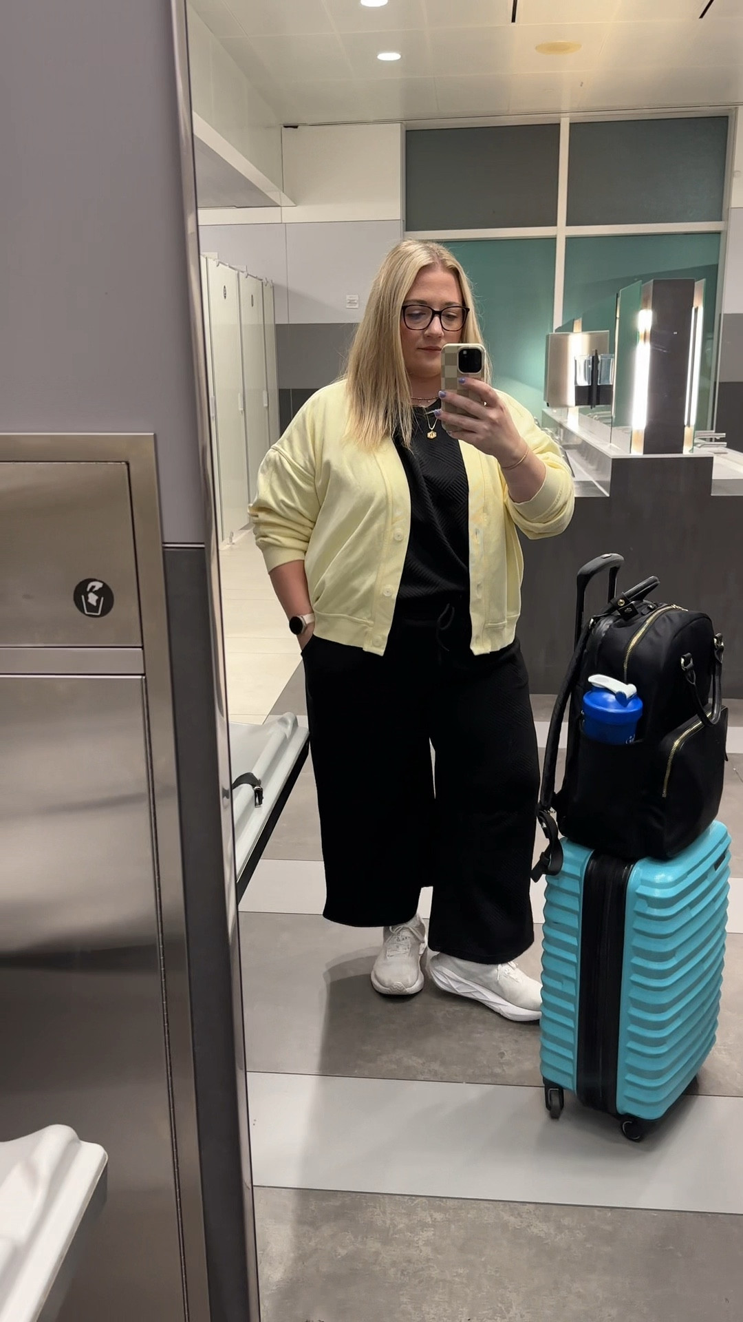 My go to comfy and cute outfit for the airport. Is she chaperoning a field trip or just looking cute early in the morning 😂

#twopieceset #comfyset #airportoutfit #traveloutfit

#LTKdayinmylife #LTKTravel #LTKvlog