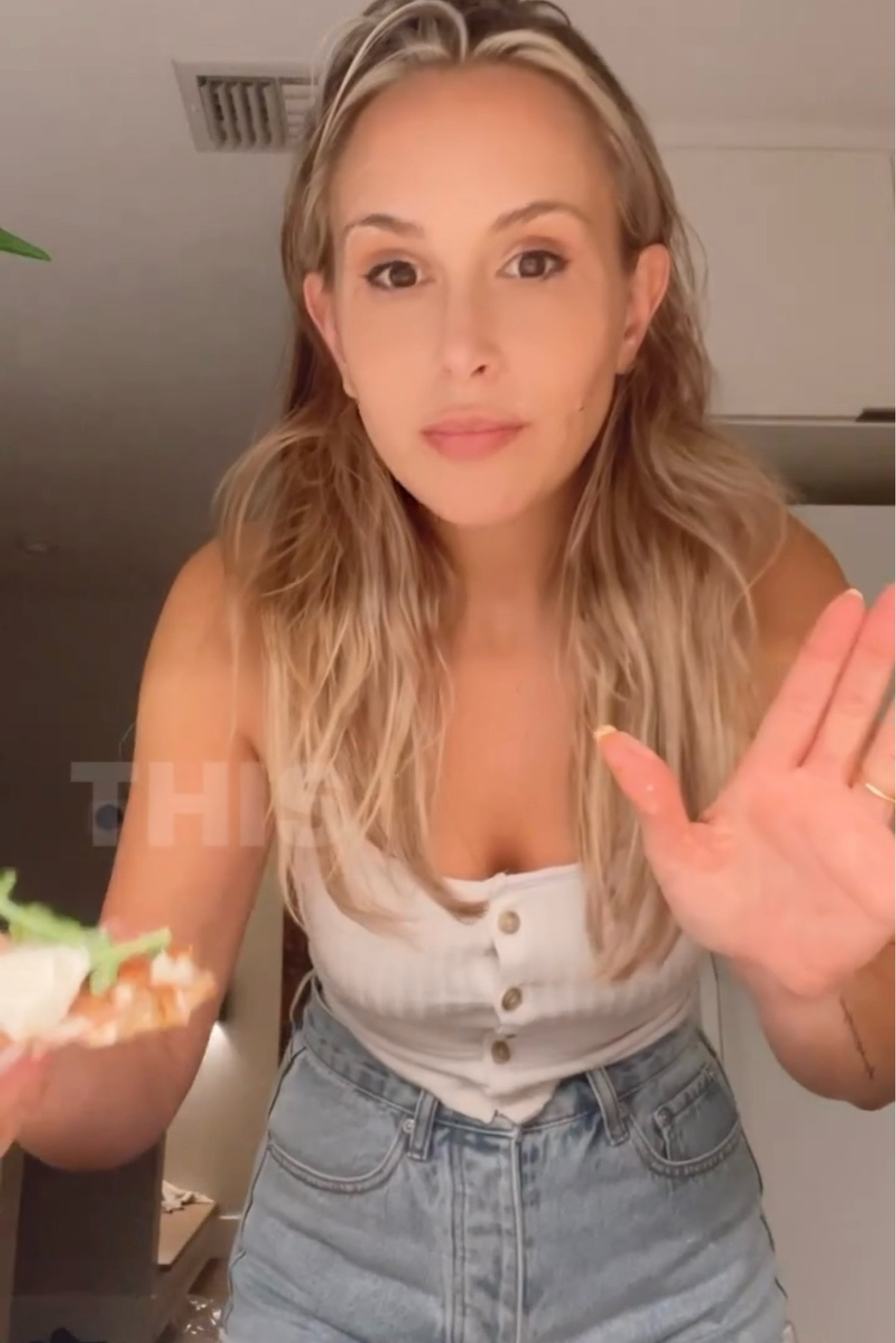 shorts and shirt from the pizza story 

#LTKstyletip #LTKfindsunder50 #LTKfindsunder100