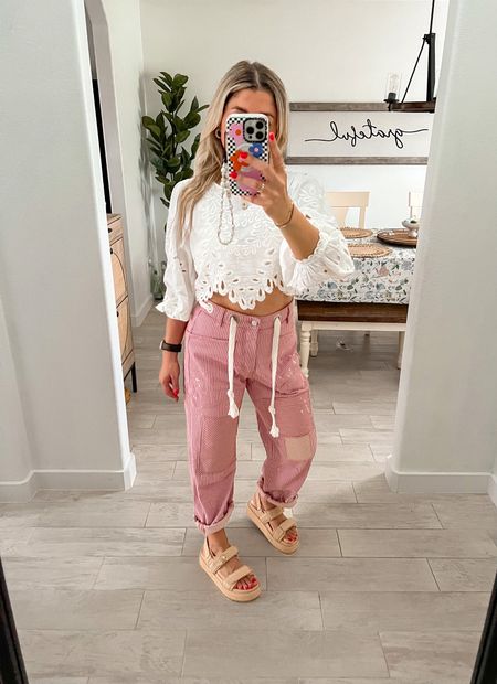 Spring outfit 
Sandals up 1/2 
Summer outfit 
Travel outfit 
Casual outfits
Top xs
Jeans 25 

#LTKfindsunder100 #LTKfindsunder50 #LTKshoecrush