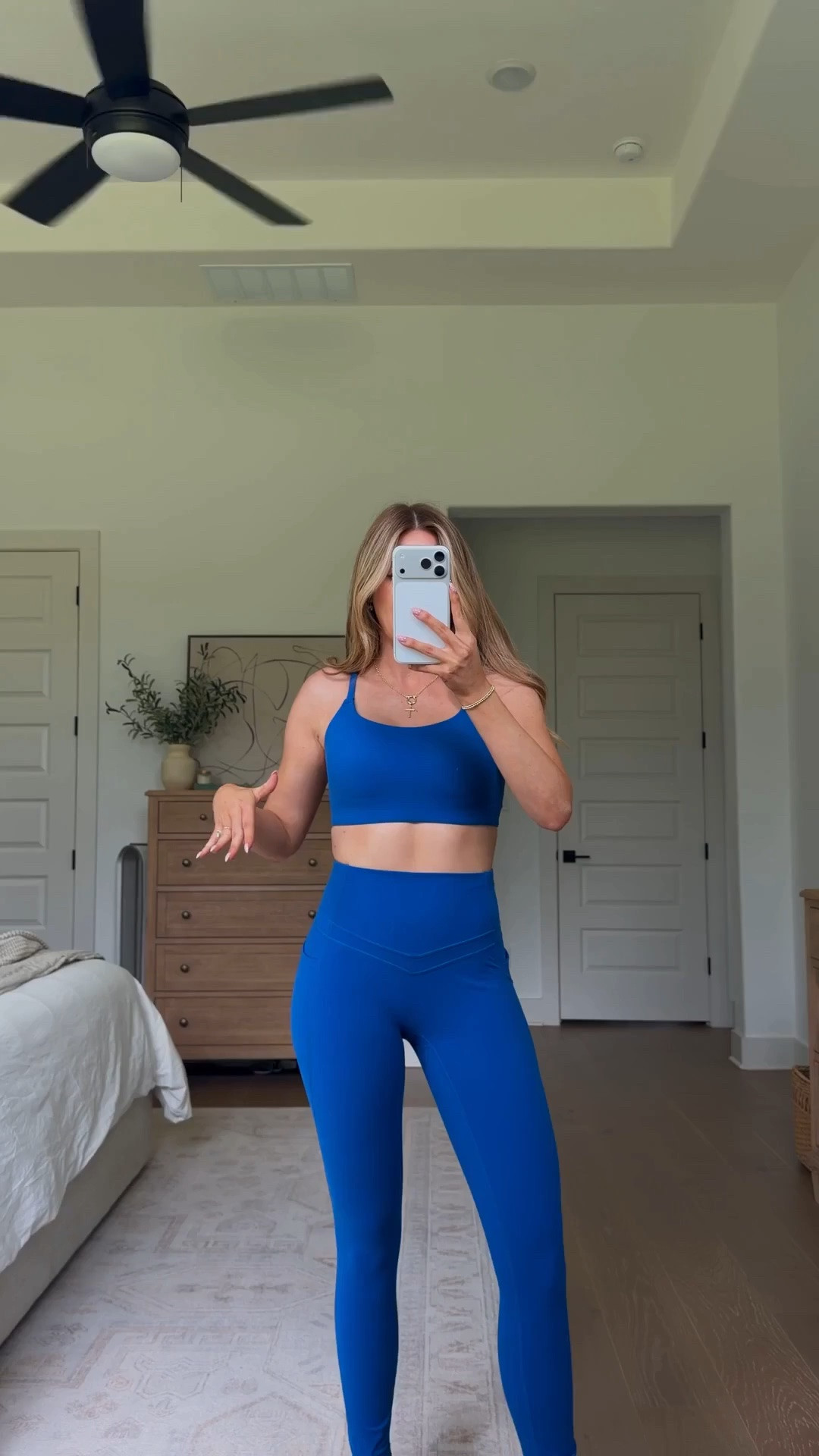 amazon set! 💙 wearing small, i usually grab an xs most often so id consider sizing up on this one.

amazon finds, matching set, active wear, leggings, athleisure, casual outfits, fitness, michele jaliene

#LTKootd #LTKActive
