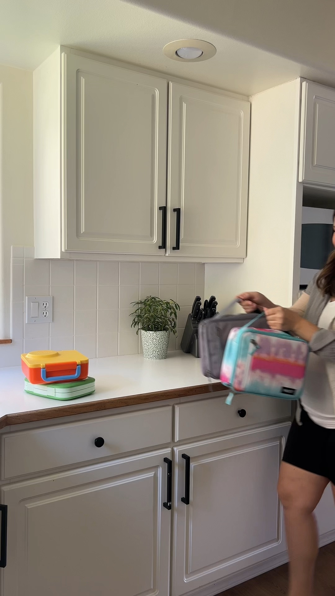 Amazon lunchbox finds perfect for back to school! 🚌🍎🥑