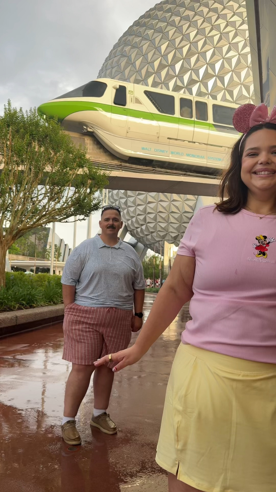 Epcot Disney #ootd #disney #epcot #summerskirts #plussize 