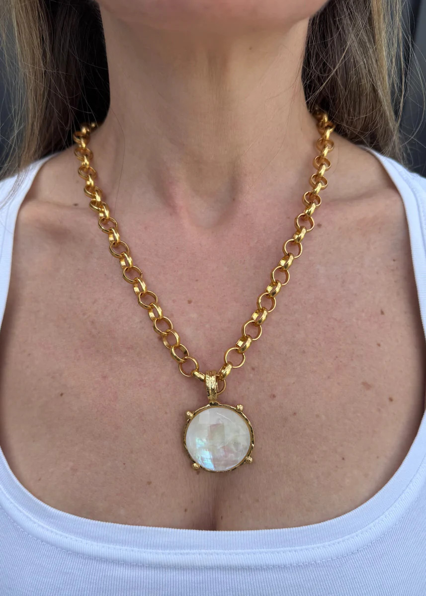 Ray Rounded Stone Pendant Chain Necklace - Ivory | Benaar La