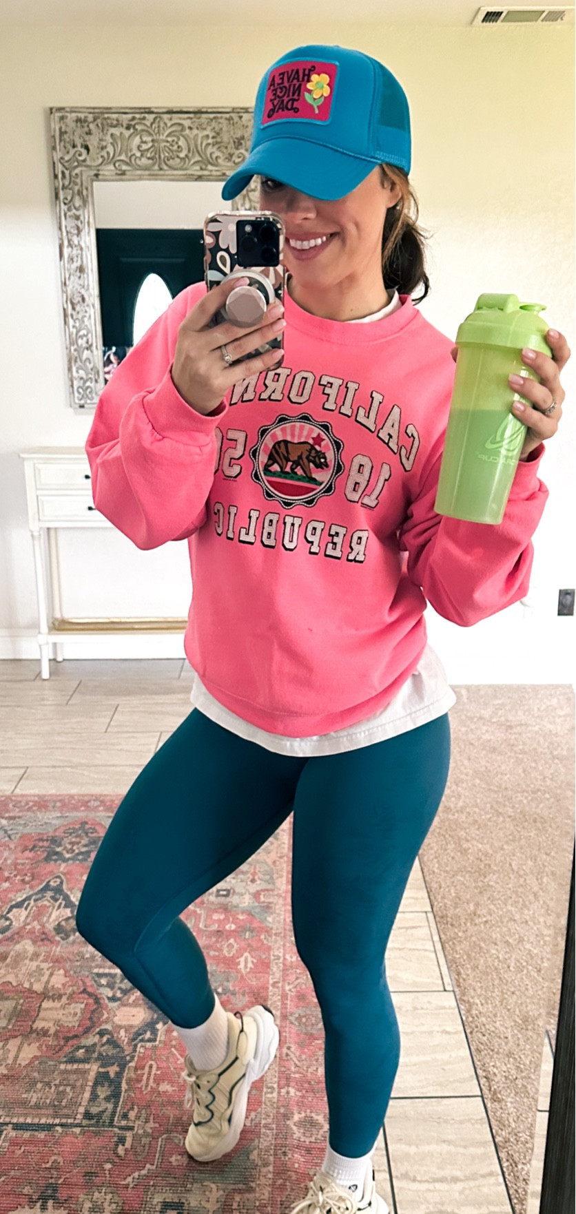 Bringing out the bright happy
Colors on this rainy day ☀️⛅️🌸