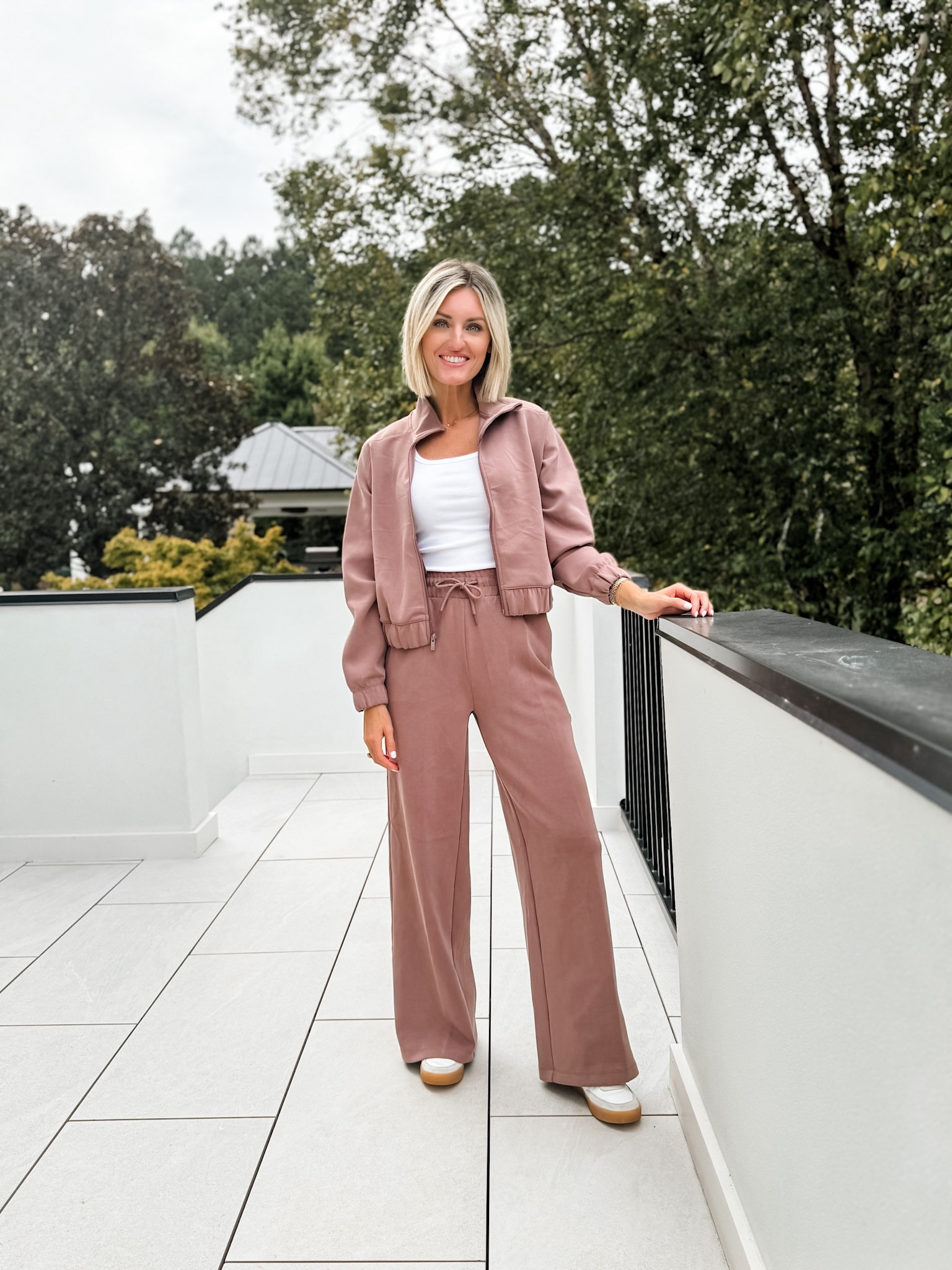 The color of this new lounge set from Target is so pretty! Perfect for cooler weather! Wearing XS!



Loverly grey, lounge set, matching set, sweat set 

#LTKSeasonal #LTKStyleTip