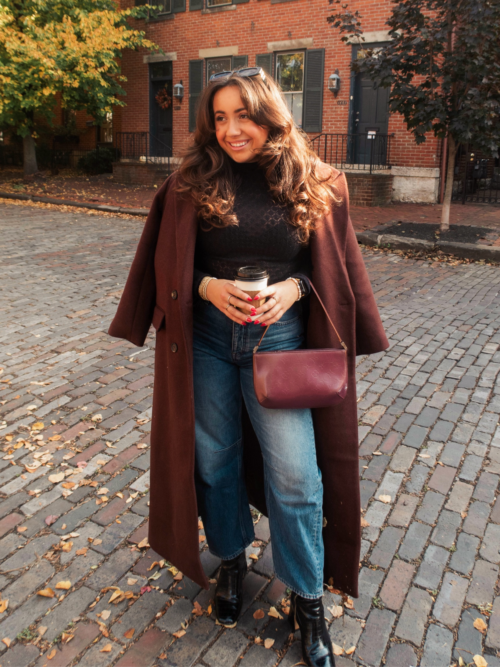 Loving this easy fall look 😍

These jeans are SOOO comfortable, I’m wearing a 26 and a small petite in everything else! 🫶🏼🤍 

#LTKStyleTip #LTKWorkwear #LTKSeasonal