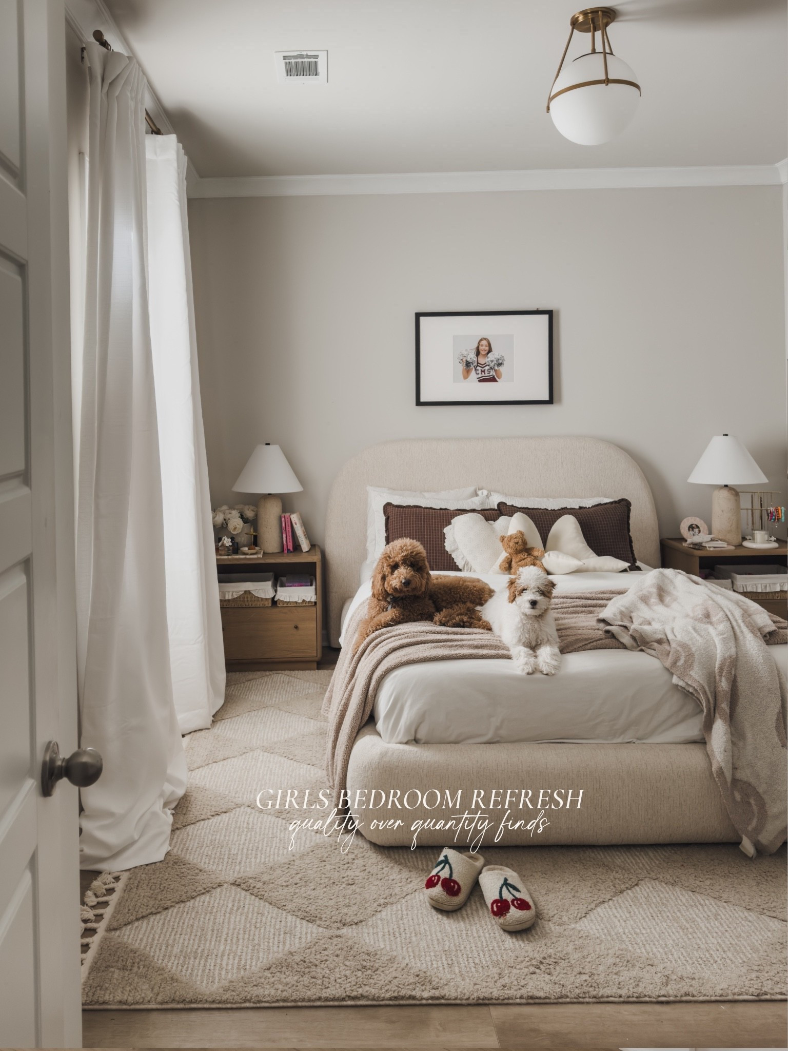 Caption: Complete bedroom refresh with @createcomforts in my daughter’s room.

Find the bed in createcimgorts.com it’s the Asher storage bed and Sorrek nightstands. CODE: HOPEDECARLO saves 🤍

One thing at the top of her list was a storage bed. We chose the Asher storage bed and it’s so good. Rounded edges (always my fave) soften the whole room, and the hydraulic lift gives her so much hidden storage without adding visual clutter.

We paired it with the Sorell nightstands in Oakwood. Again with the soft edges, a large drawer, and an open shelf for styling. Functional but still elevated.

I really wanted this space to evolve with her while still keeping small pops of the things she loves. We added her cheerleading photos, marble trays to display her favorite perfumes, a few fun shaped pillows that feel very her, and scalloped edge baskets to hold all of her girly items. She doesn’t gravitate toward loud or overly themed, but I still wanted this to feel very Carson.