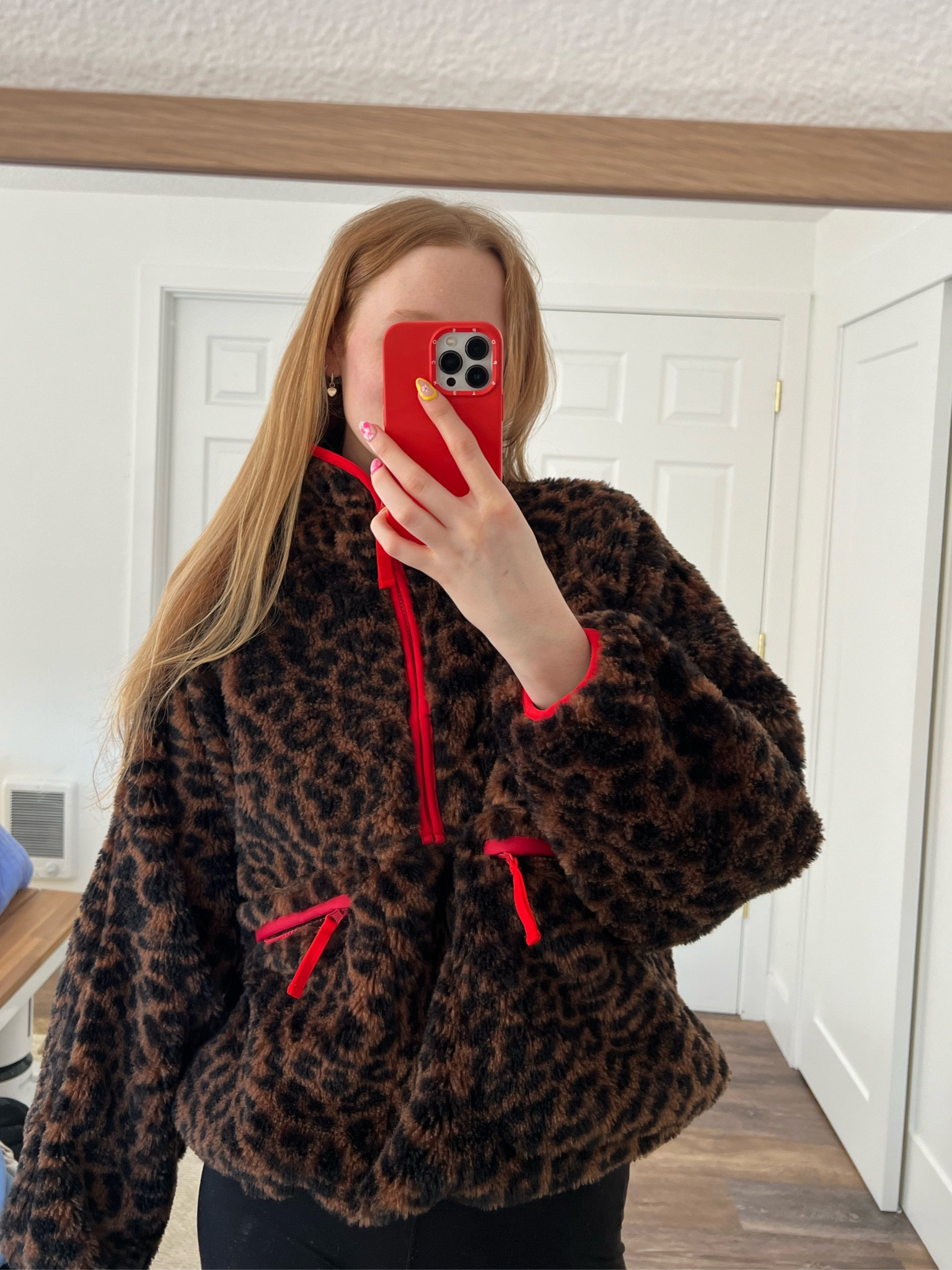 Leopard Sherpa from Rumored wearing a size s/m for a slight oversized fit 