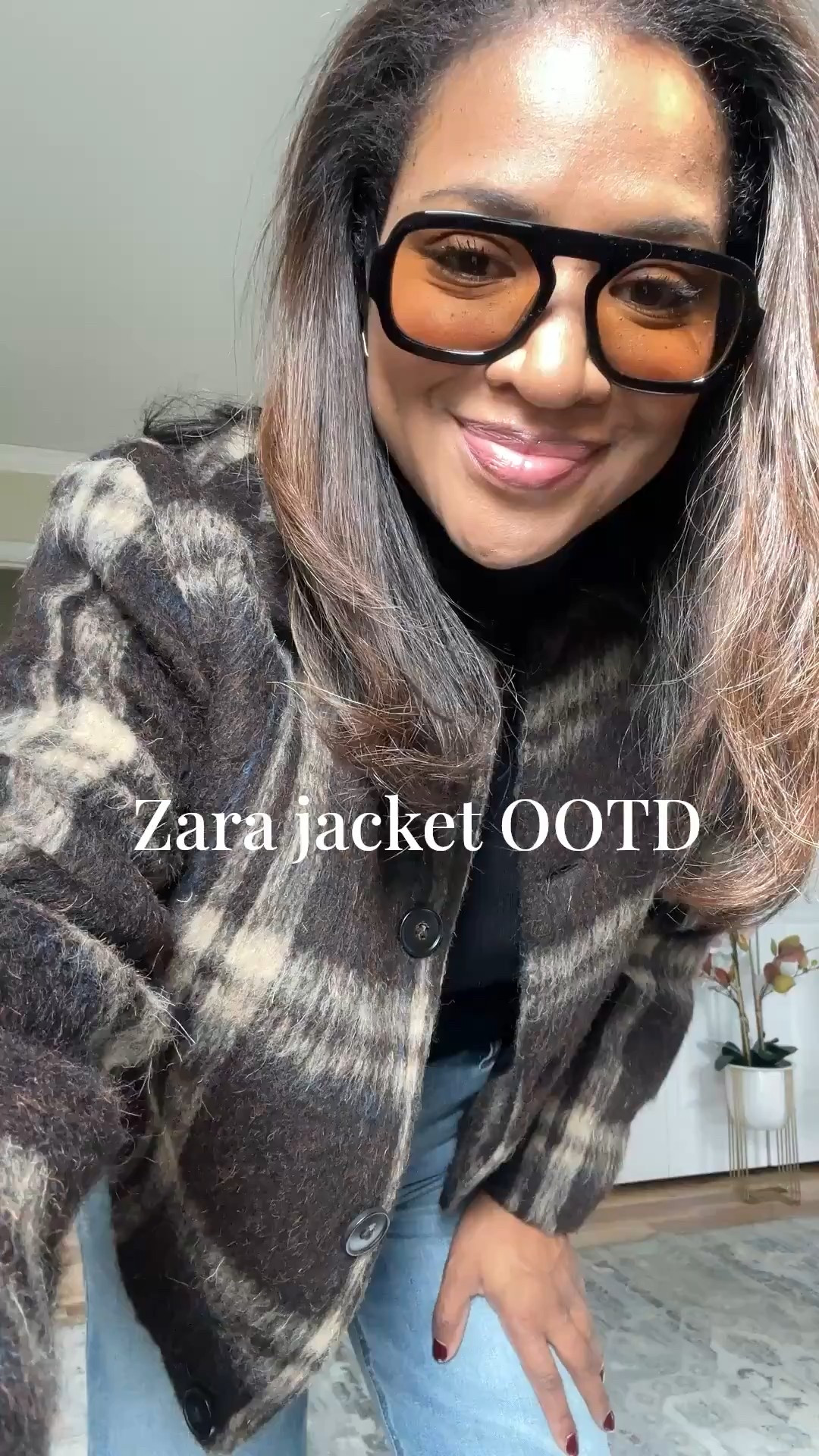 Love this Zara plaid Shacket! Wearing a small. Jeans are a size 4 

#ltkfindsunder100 #ltkover40 #ltkfindsunder50

