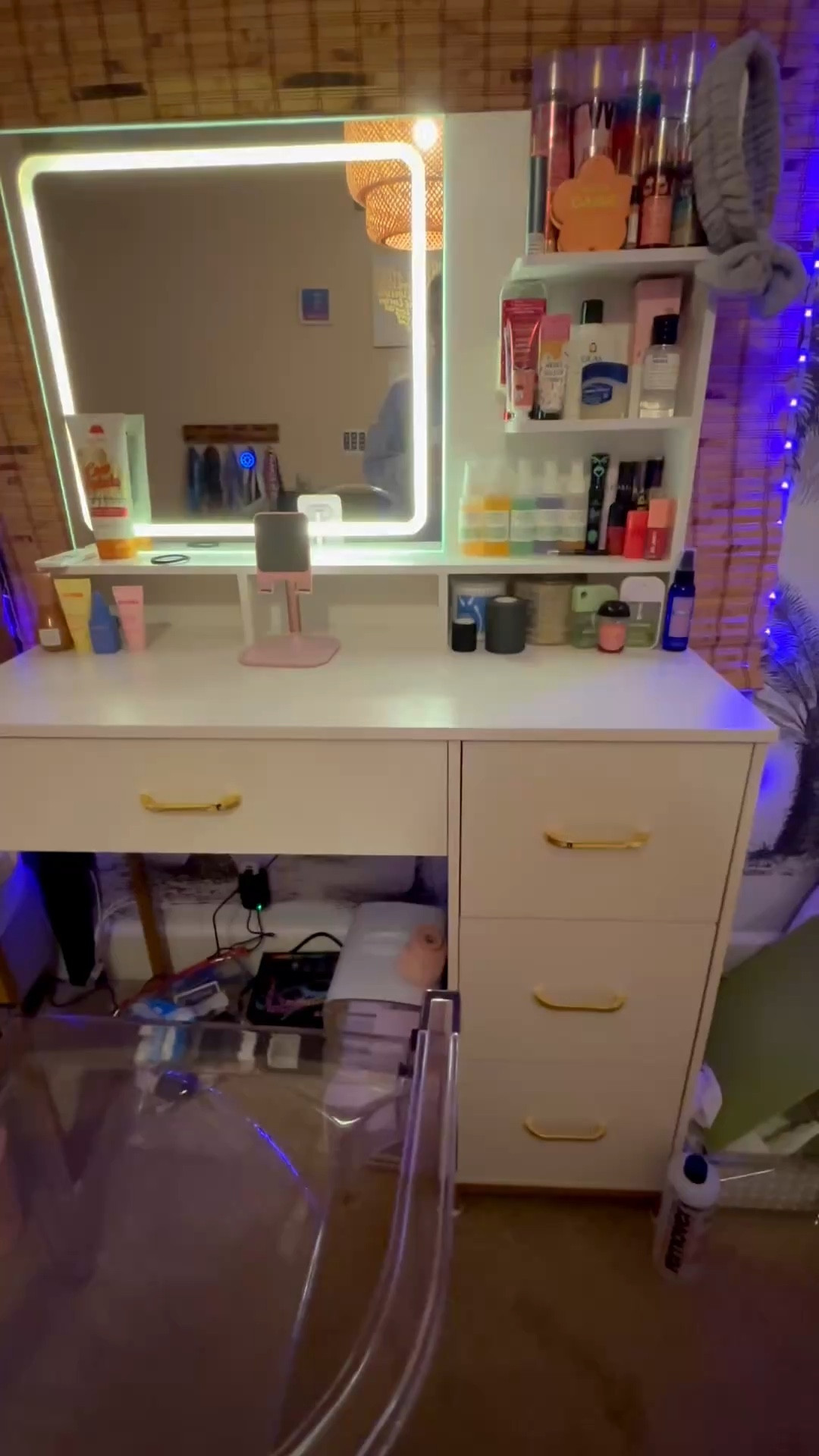 Ivy’s vanity from Amazon and the skincare that she got for Christmas 

#LTKgrwm #LTKKids #LTKdayinmylife