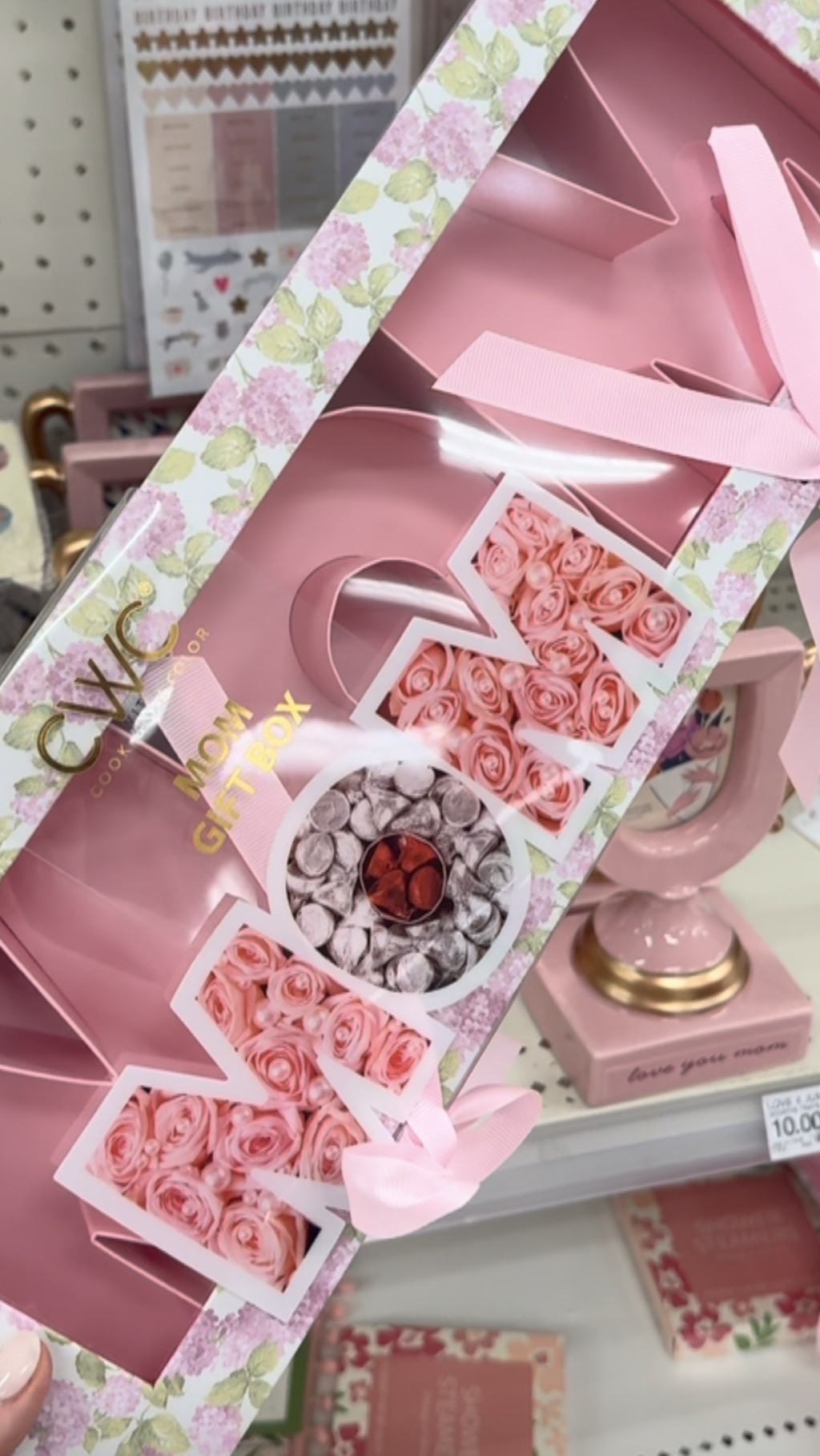 Have you gotten your mom a Mother’s Day gift yet? 👀💐

If not… don’t panic 😭✨
We’re here to make your gift hunt easier with thoughtful, cute, and practical gift ideas moms will actually love from @target 💛🎁

#LTKMothersDay #LTKmomlife #LTKvlog