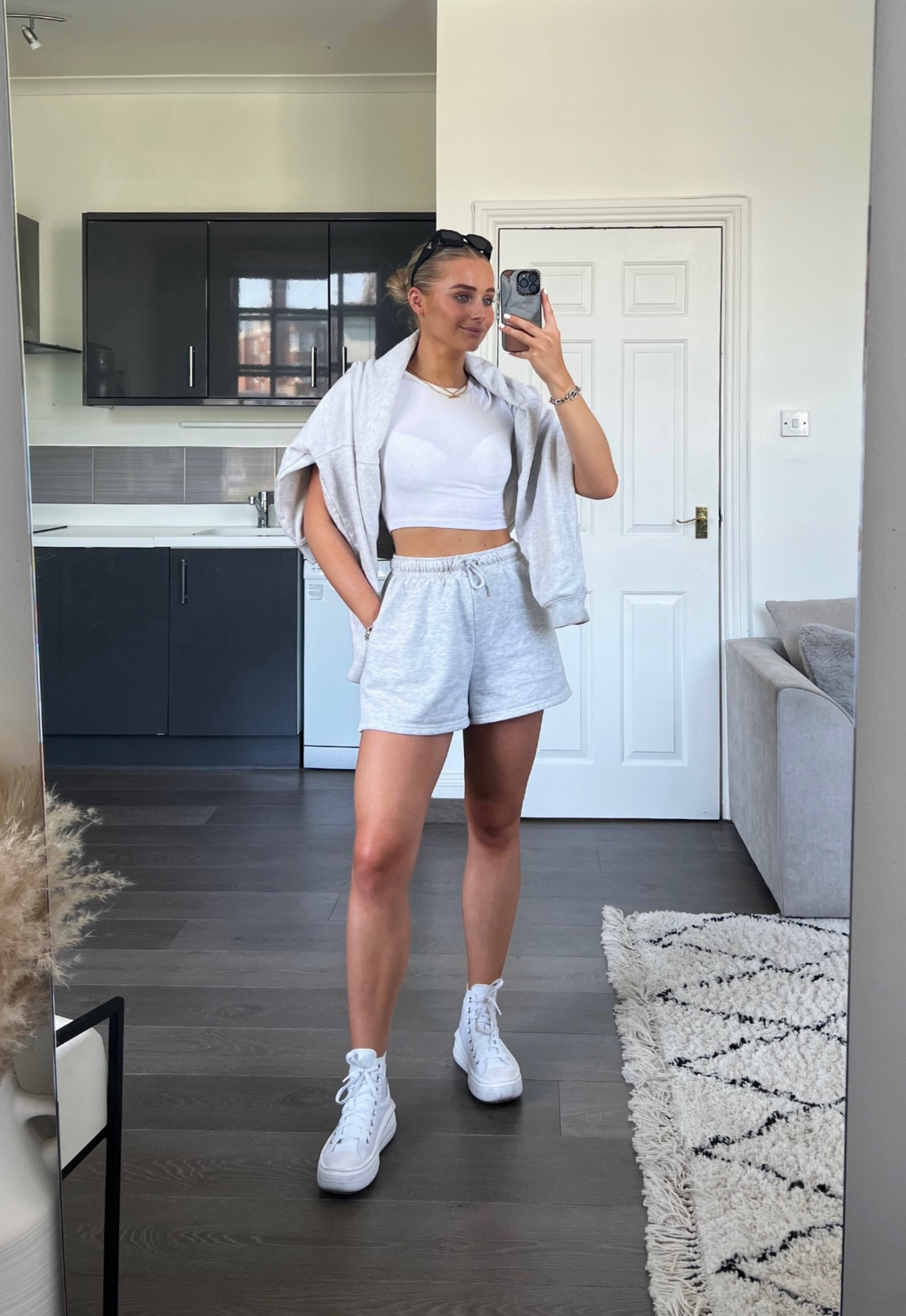 converse platforms outfit