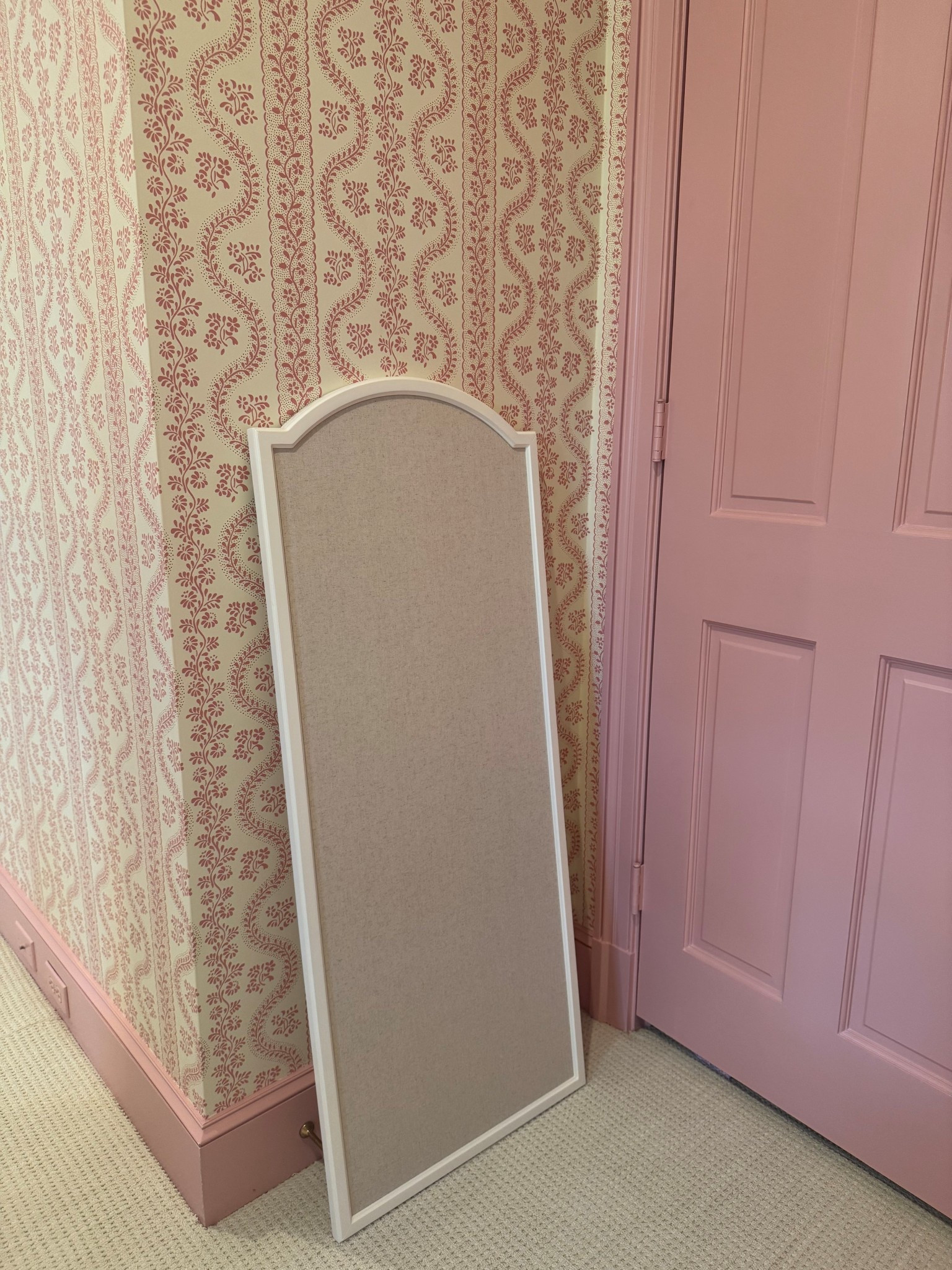 Mignonne’s Bulletin Board 💓