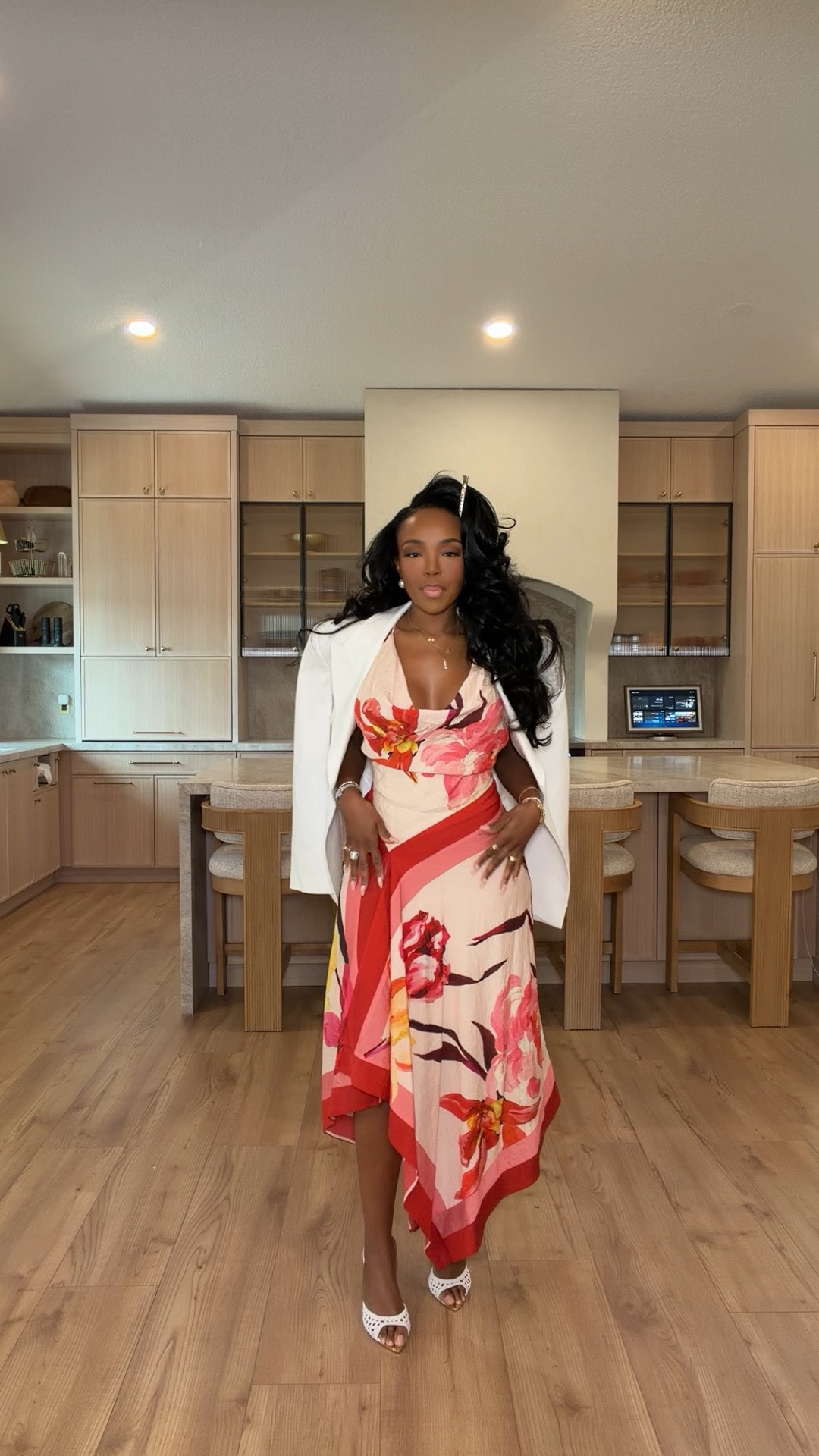 Scroll to shop! ✨ Everything from this look is linked below. 👇🏽    

Wearing: Size Small | 5’4” | 140 lbs  

📲   Download the FREE LTK app & follow me (@kirasfashionfinds) to shop all my daily finds.  #LTKootd #LTKPetite #LTKU