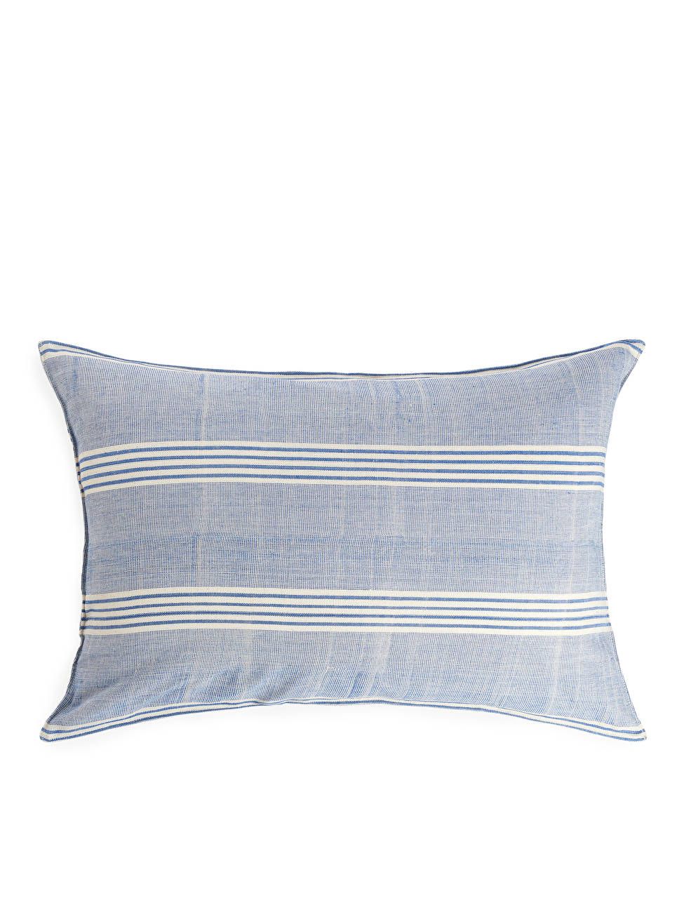 Tensira Cushion Cover 40x60 cm - Light Blue/White - ARKET PT | ARKET (US&UK)