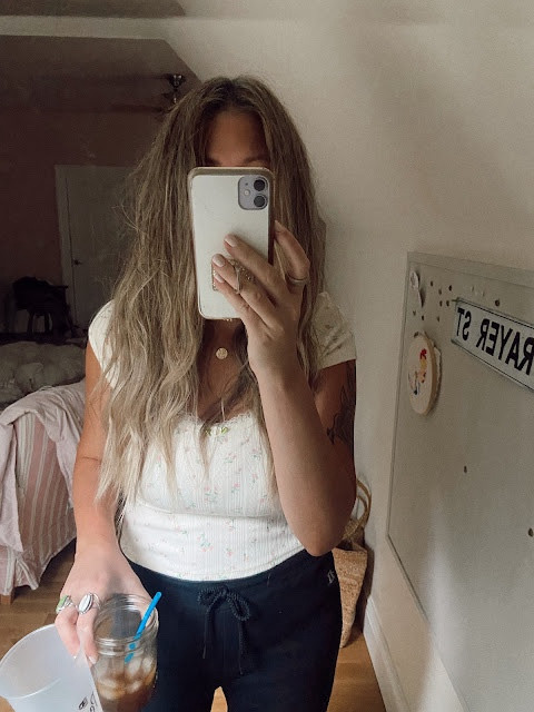 I love this shirt so much! It’s the perfect old fashioned baby doll shirt that would also be my favorite wall paper (if it was wall paper 😂)! 

#LTKstyletip #LTKSeasonal #LTKfindsunder50