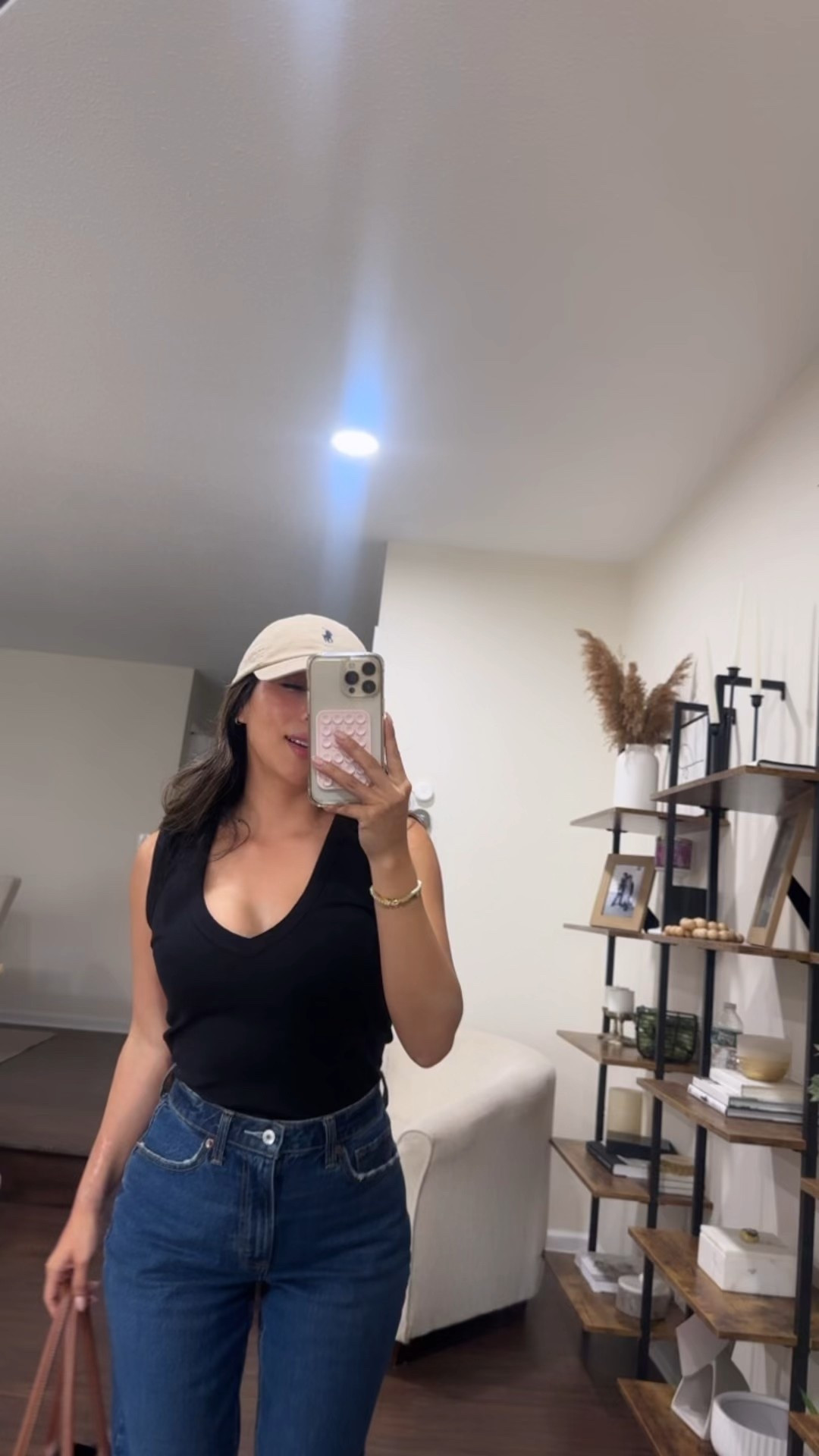 Denim style of the day! These Abercrombie jeans are currently 25% off 🚨 #abercrombiejeans 

#LTKFindsUnder50 #LTKStyleTip #LTKWatchNow