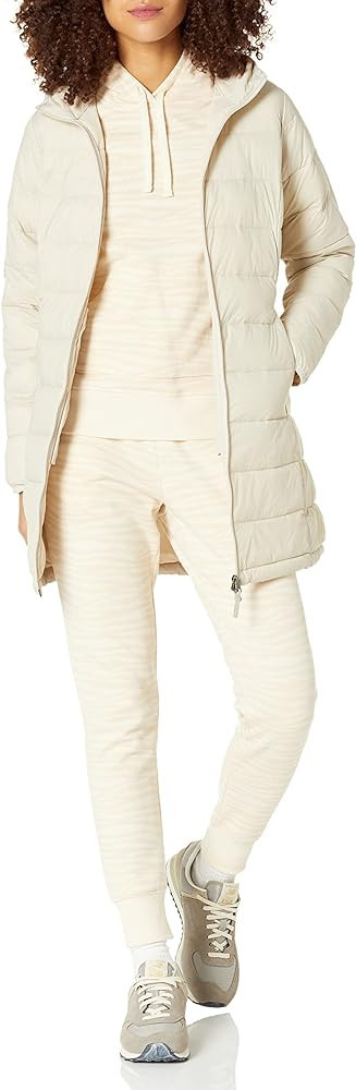 Amazon Essentials Women's Lightweight Water-Resistant Hooded Puffer Coat (Available in Plus Size) | Amazon (US)
