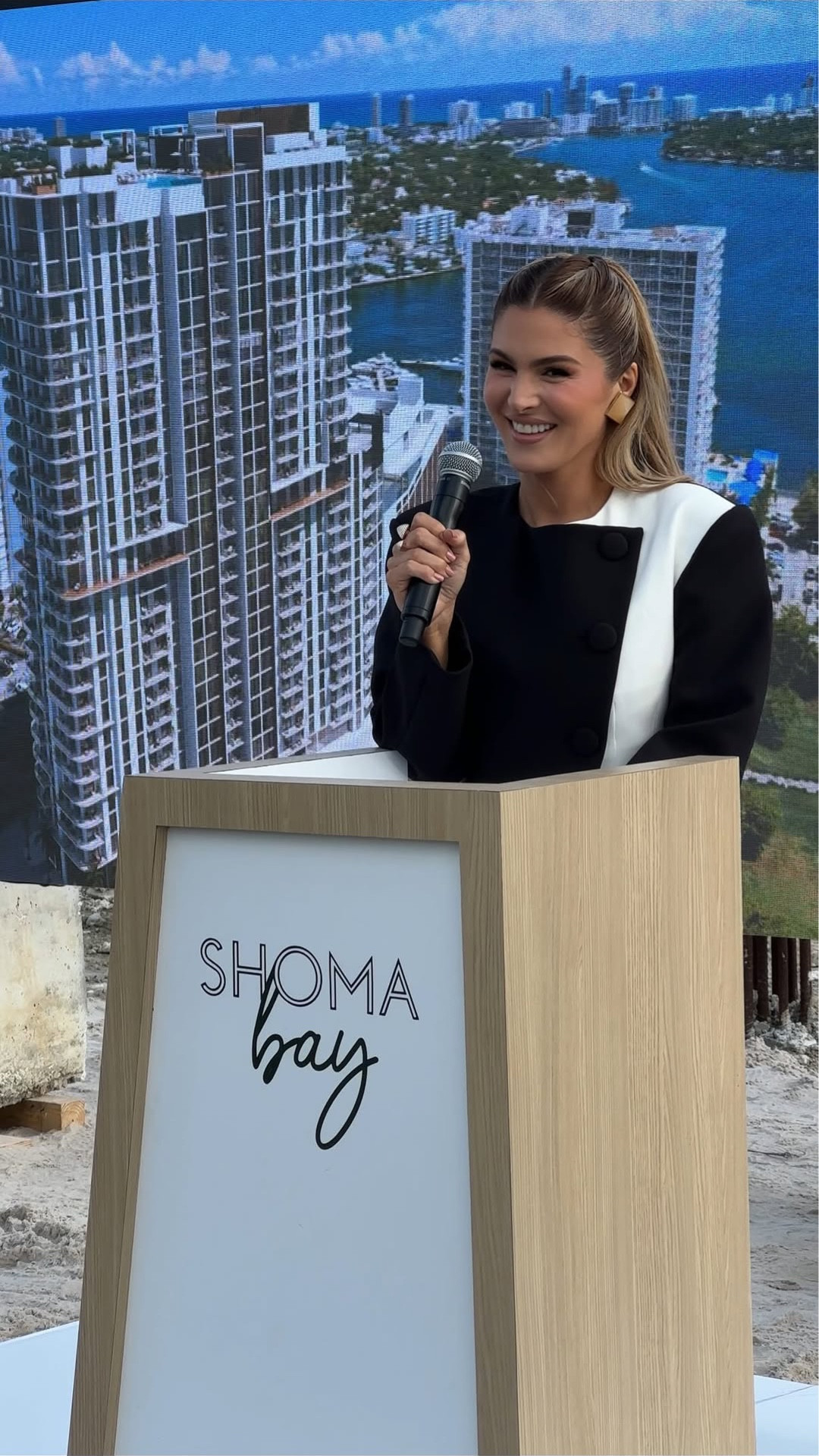 you don’t need anyone to believe in you. Believe in yourself. Know what you want. Then go get it. Play zero games.

No necesitas que nadie crea en ti. Cree en ti misma. Ten claro lo que quieres.. y luego ve por ello, cero juegos.

#LTKootd #LTKWorkwear #LTKdayinmylife