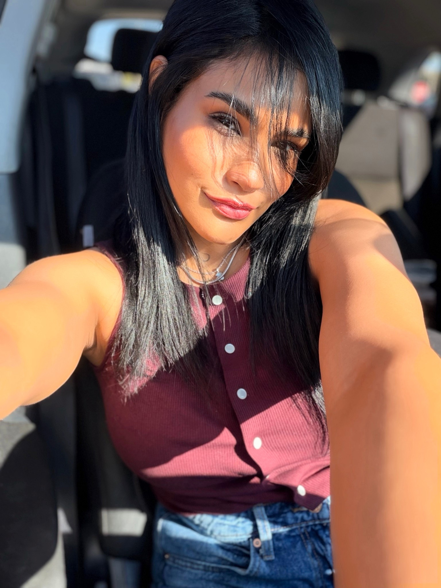 Amores les comparto mis favoritos de Elf, amo sus productos de maquillaje para uso diario. Aquí les dejo los que jamás fallan en mi bolso

#LTKBeauty #LTKselfcare #LTKFindsUnder50