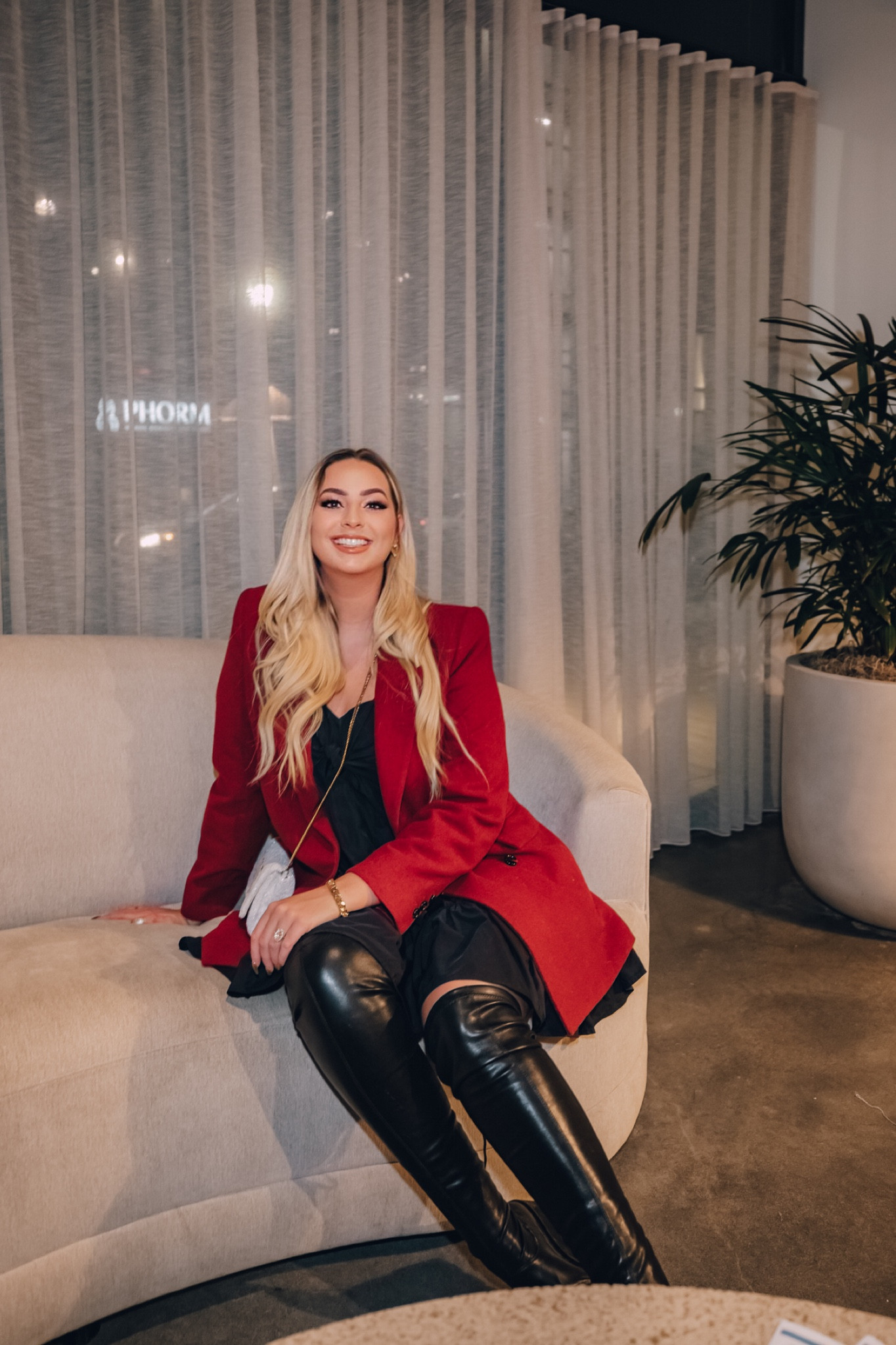 Valentine’s Day Outfit Inspo! ♥️

#LTKSeasonal #LTKstyletip #LTKFind