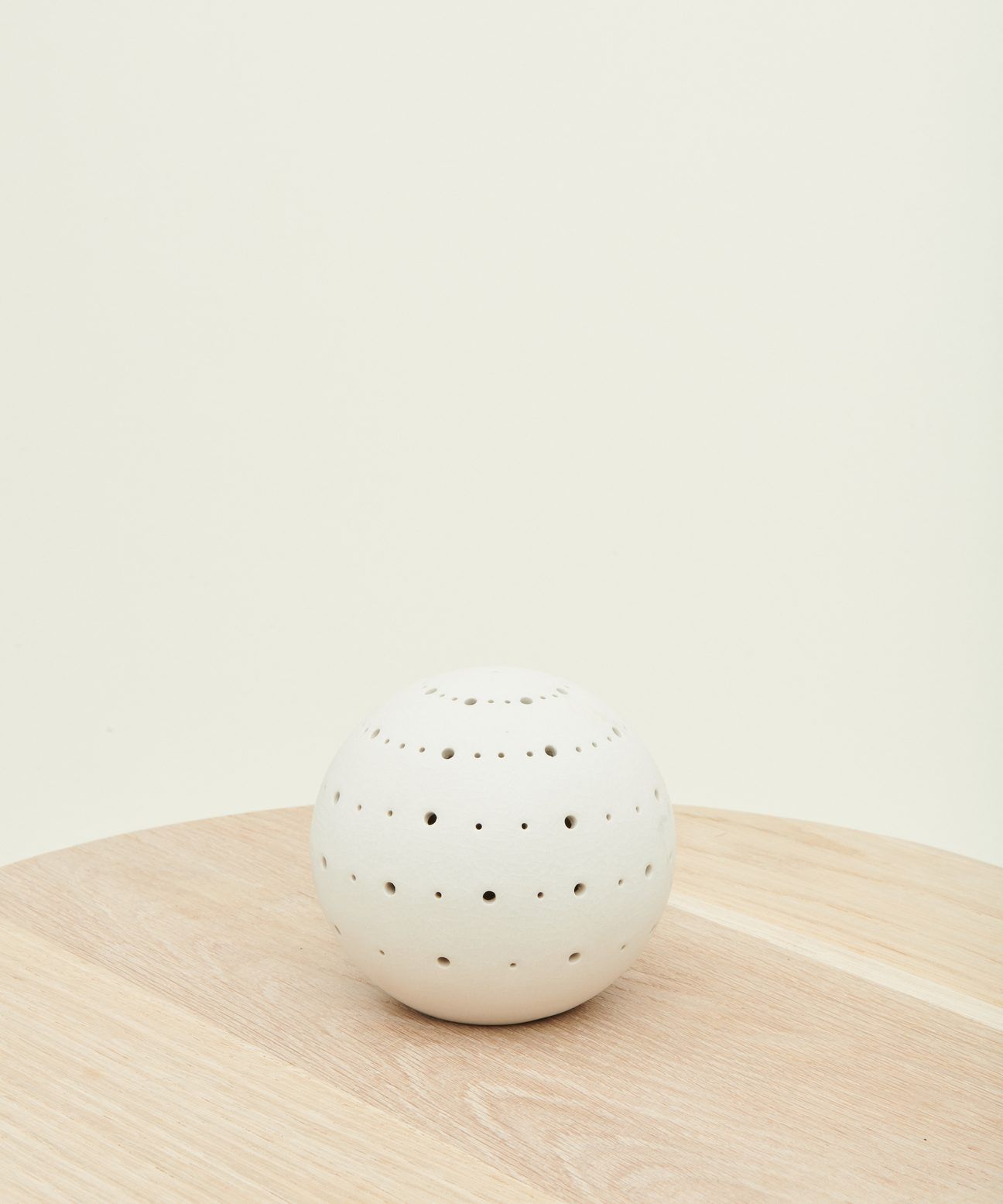 Medium Cedar Ceramic Diffuser | Jenni Kayne | Jenni Kayne