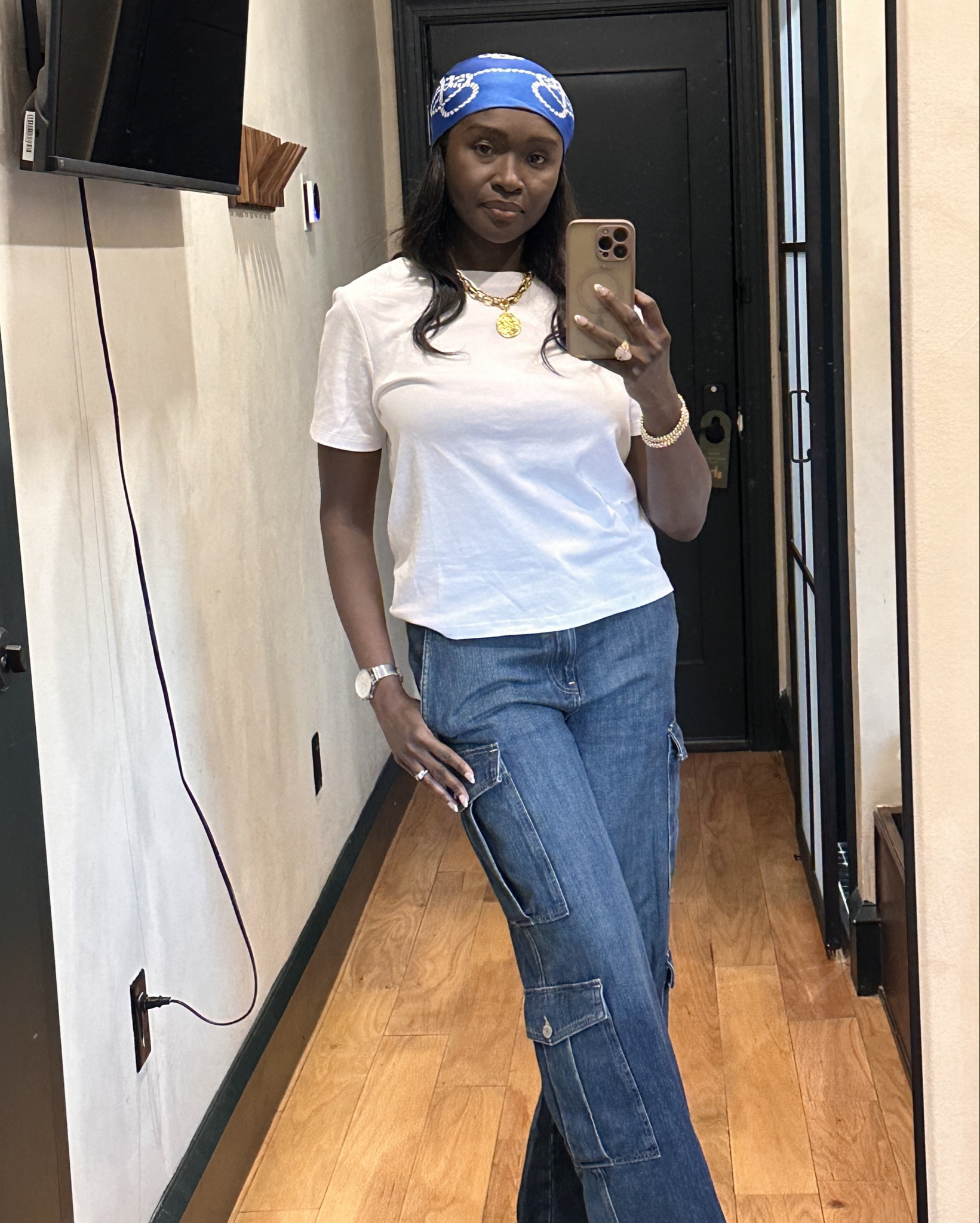 Love these Ralph Lauren cargo jeans! Can’t link the exact same one, but linked similar ones!

#LTKootd #LTKMidsize #LTKOver40