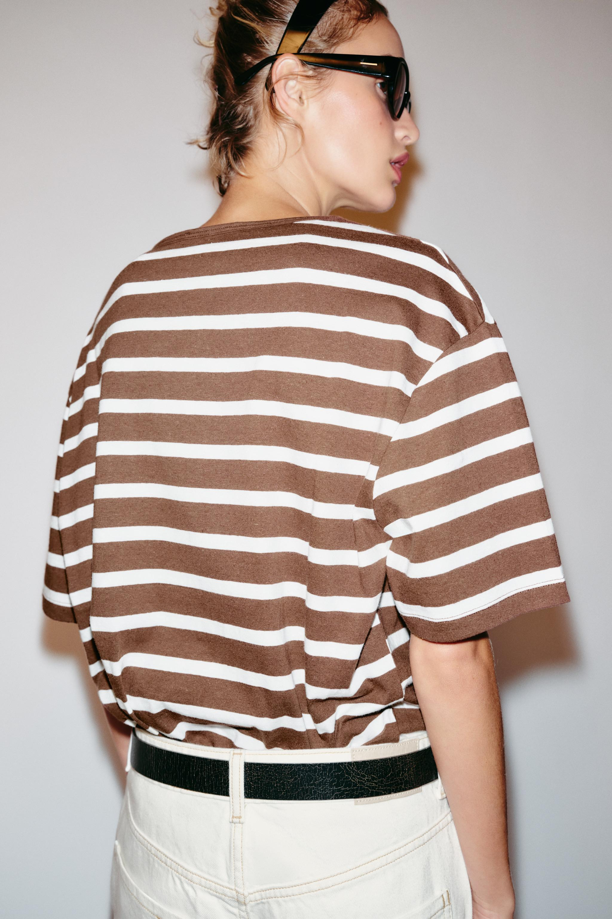 STRIPED SHORT SLEEVE T-SHIRT | Zara US