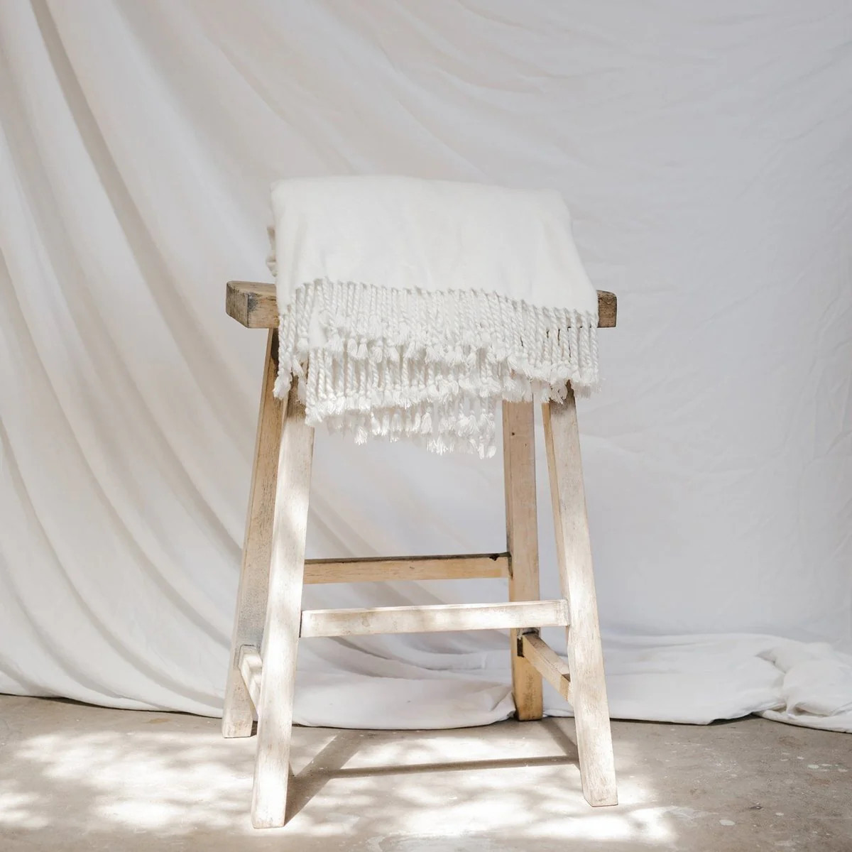 Bamboo Viscose Tassel Throw in White - Cozy Earth | Cozy Earth