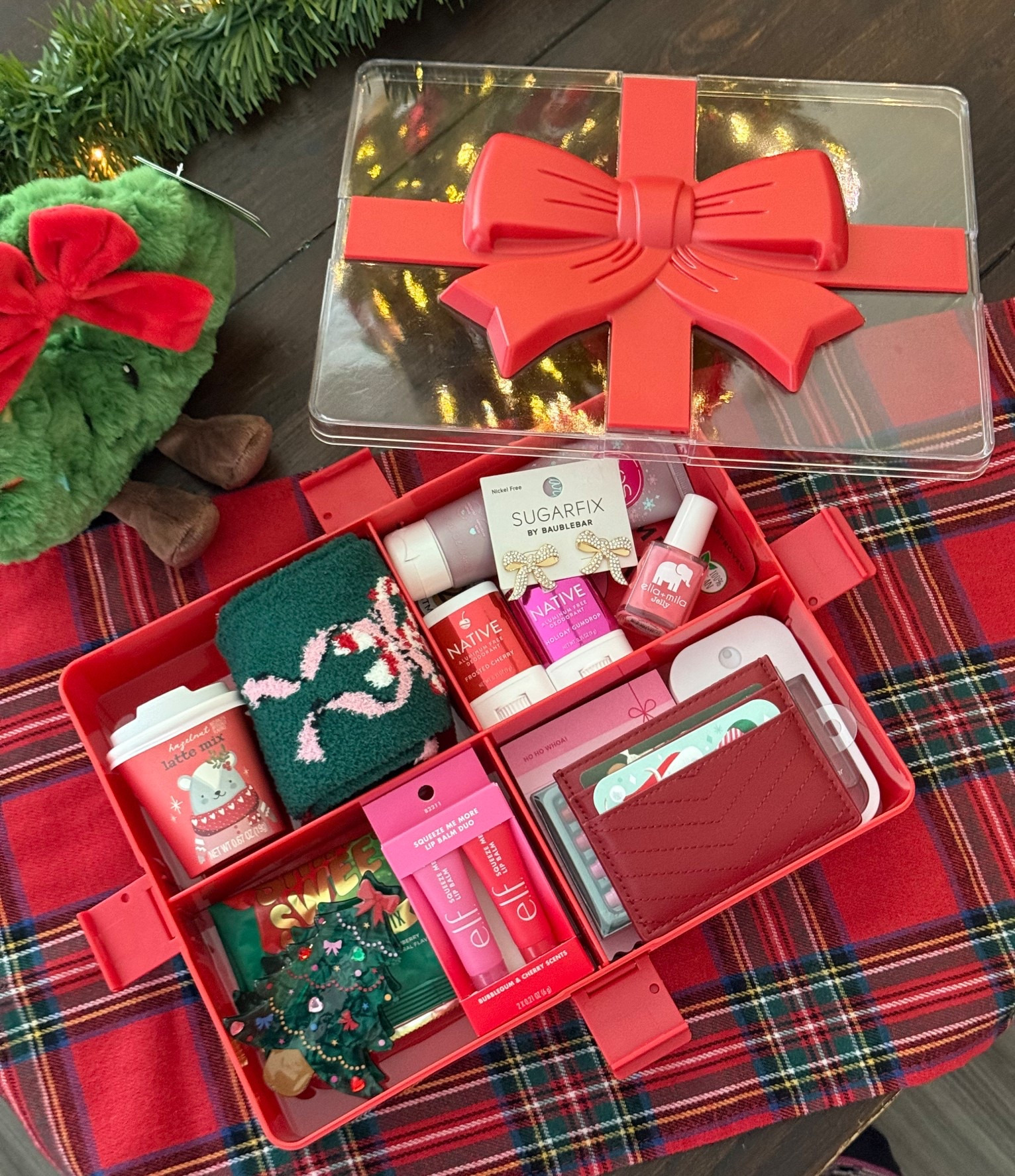 Love love this gift box and all the goodies I found to fill it! Linking it all! ❤️✨

#LTKHoliday #LTKGiftGuide