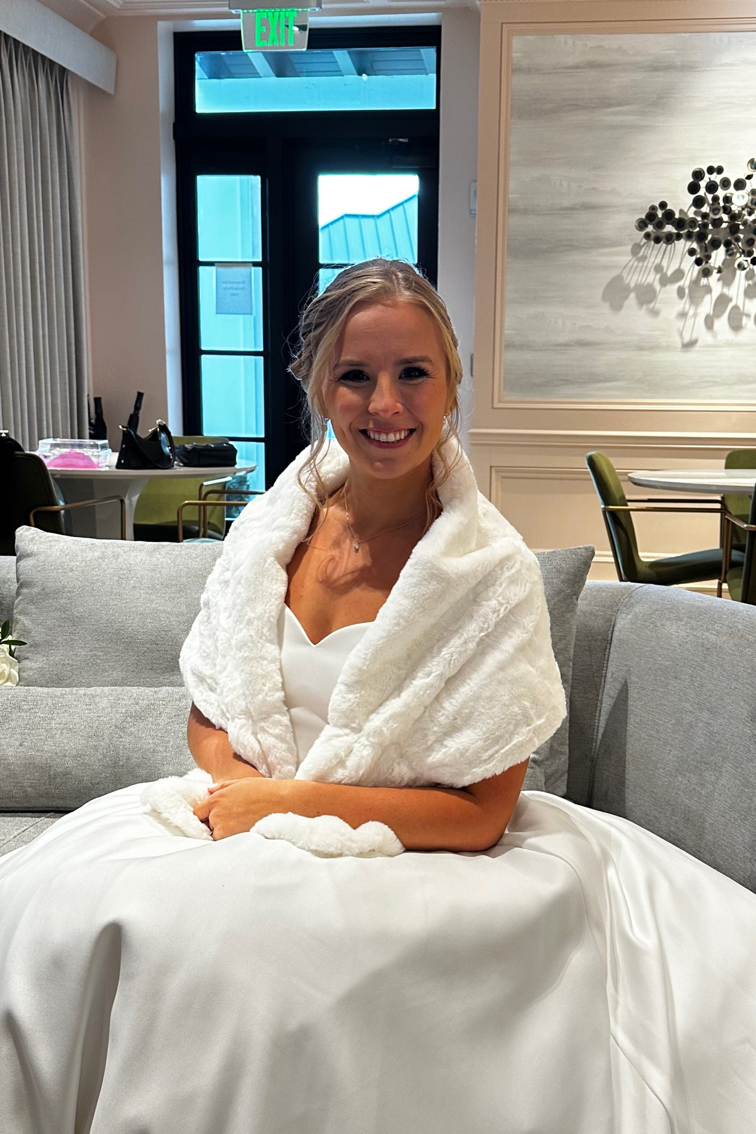 Wedding day shawl

Bridal shawl, white shawl, fur shawl

#LTKfindsunder50 #LTKSeasonal #LTKwedding