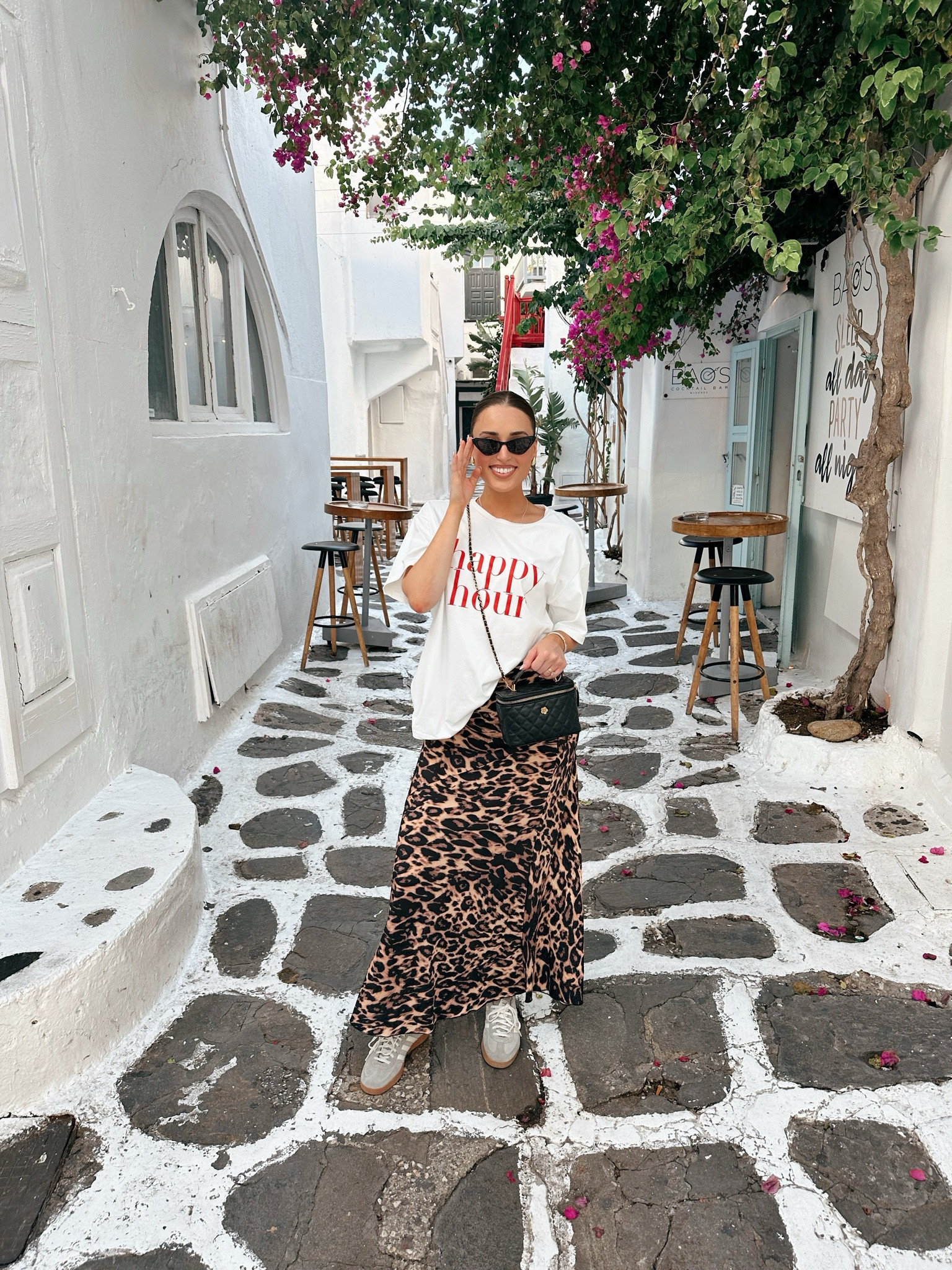 Europe outfit ideas, touring outfit ideas, comfortable outfit ideas

Shirt: L
Skirt: S (4)

#LTKStyleTip #LTKFindsUnder50 #LTKTravel