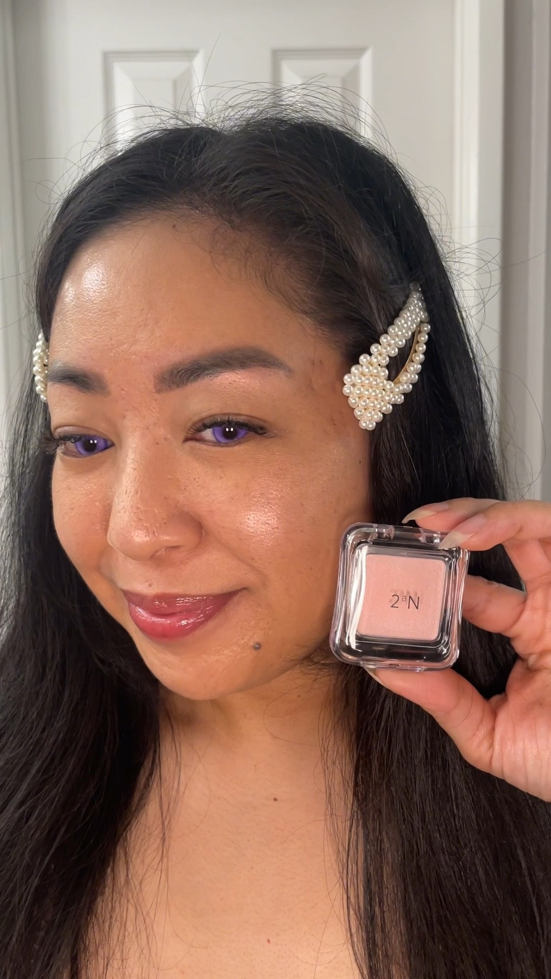 💖Pure Glash Highlighter @2an_global @2an_official 

1. High Adhesion - A moist highlighter that adheres smoothly to the skin without making skin rough.

2. Soft and Clear Glass Glow - A glow that looks like your natural skin, thanks to the fine pearl particles

3. Easy Texture - A fitting glow that is transparently absorbed without clumping, even when applied with hands, thanks to its soft texture. 

Get these cute soft highlighters on Amazon Prime Day 2025 (July 8th to 11th) 

#2an #highlighter #viralmakeup #beautyhacks #kidolmakeup #amazonbestseller #primeday2025

#LTKBeauty