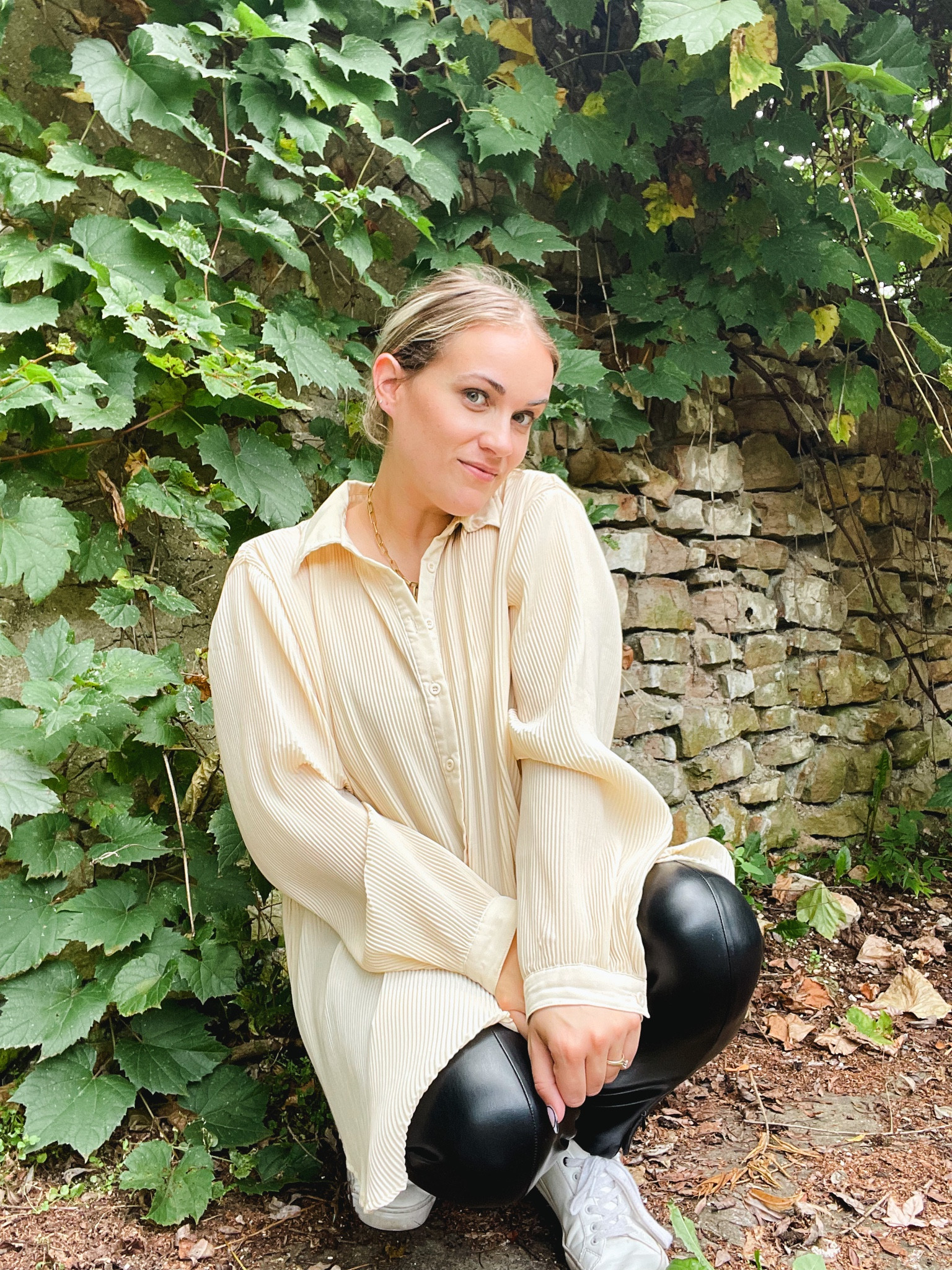 Did I mention I’m obsessed with this shirt!? It comes in other colours too! I paired mine with leather leggings & white sneakers. 

#LTKSeasonal #LTKstyletip #LTKworkwear