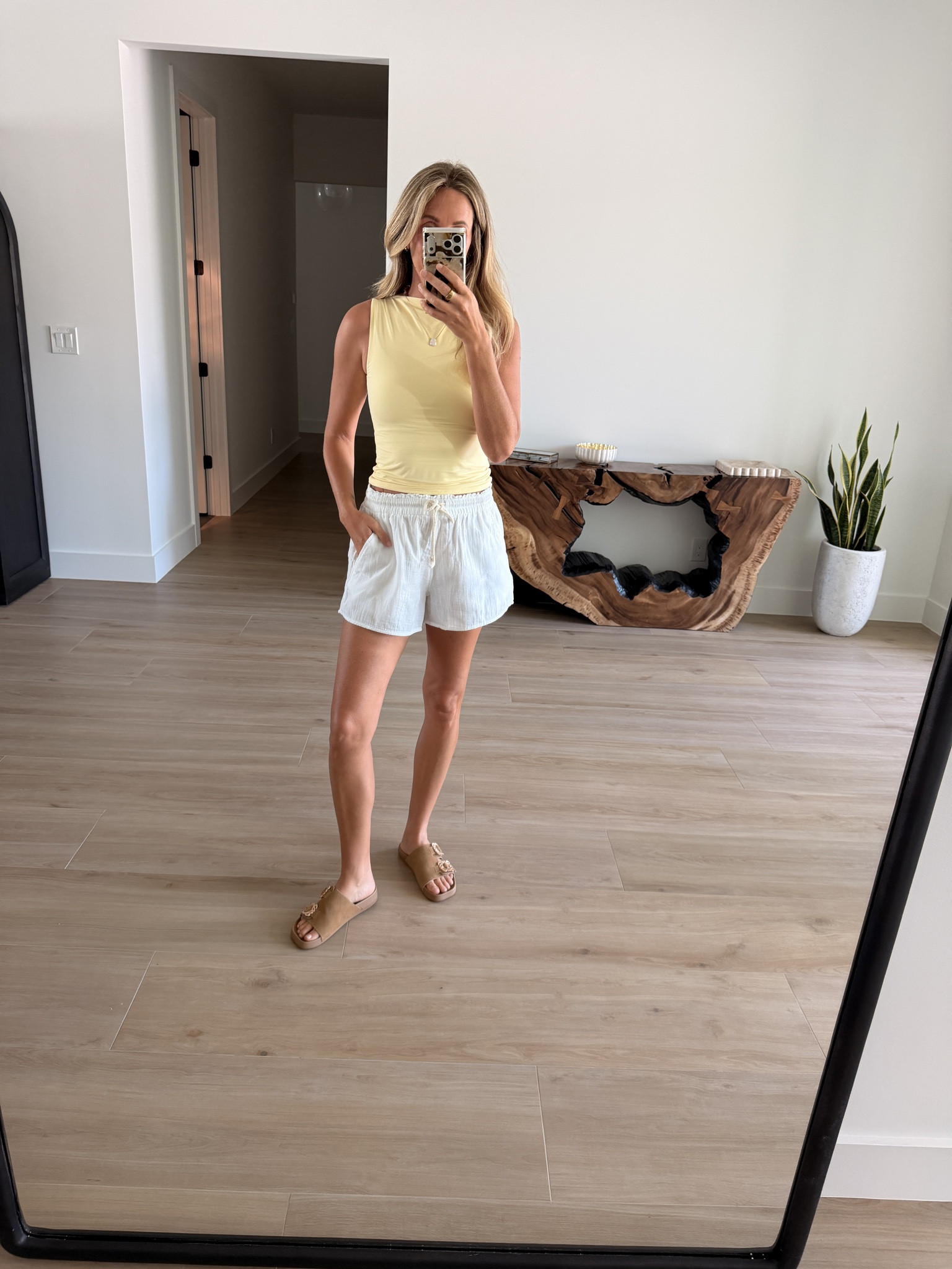 Amazon yellow tank top

#LTKSaleAlert #LTKU #LTKmomlife