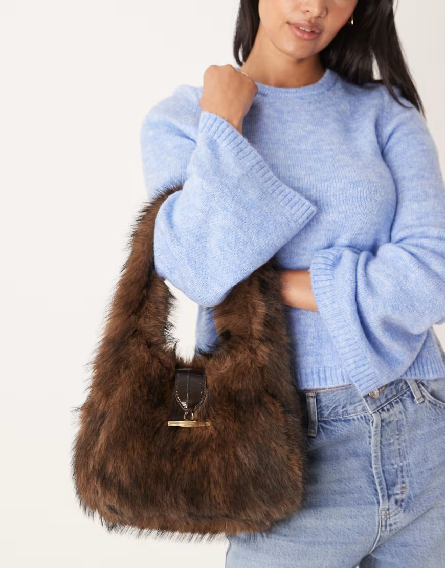 ASOS DESIGN faux fur tote bag with metal hardware detail in dark brown-Navy | ASOS (Global)