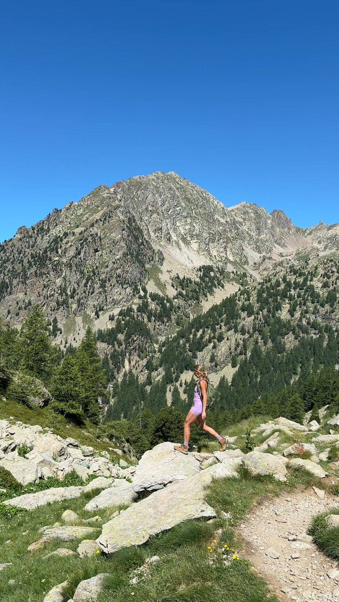 Hiking outfit I wore in the French alps! 
My usual medium in the active set!
Backpack is my favorite, comes with a water bladder, water resistant, flame retardant. 

#LTKTravel #LTKSeasonal #LTKActive

#LTKActive #LTKTravel #LTKSeasonal