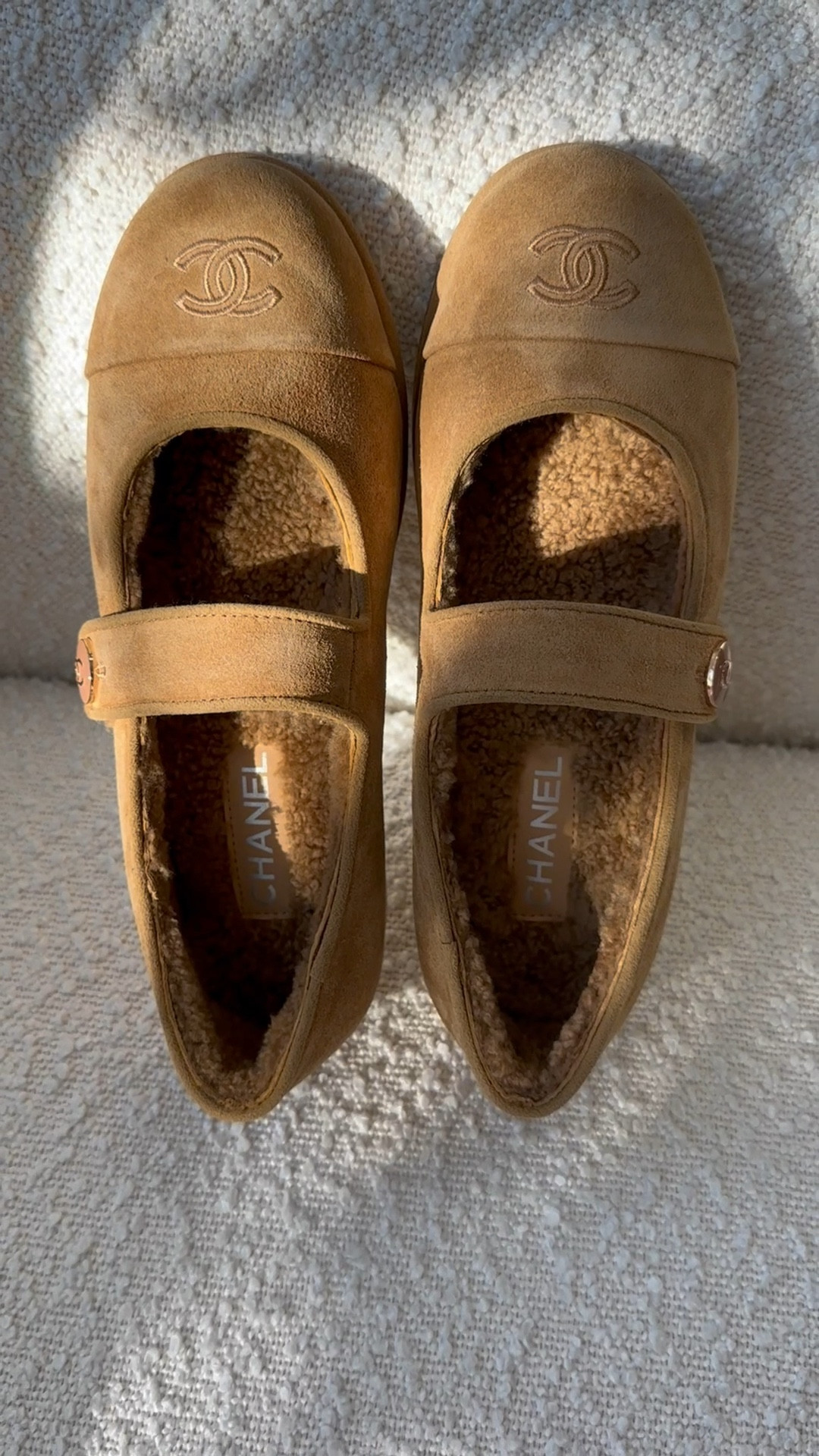 Sometimes the best therapy comes in a black Chanel bag.


#LTKdayinmylife #LTKgrwm #LTKootd