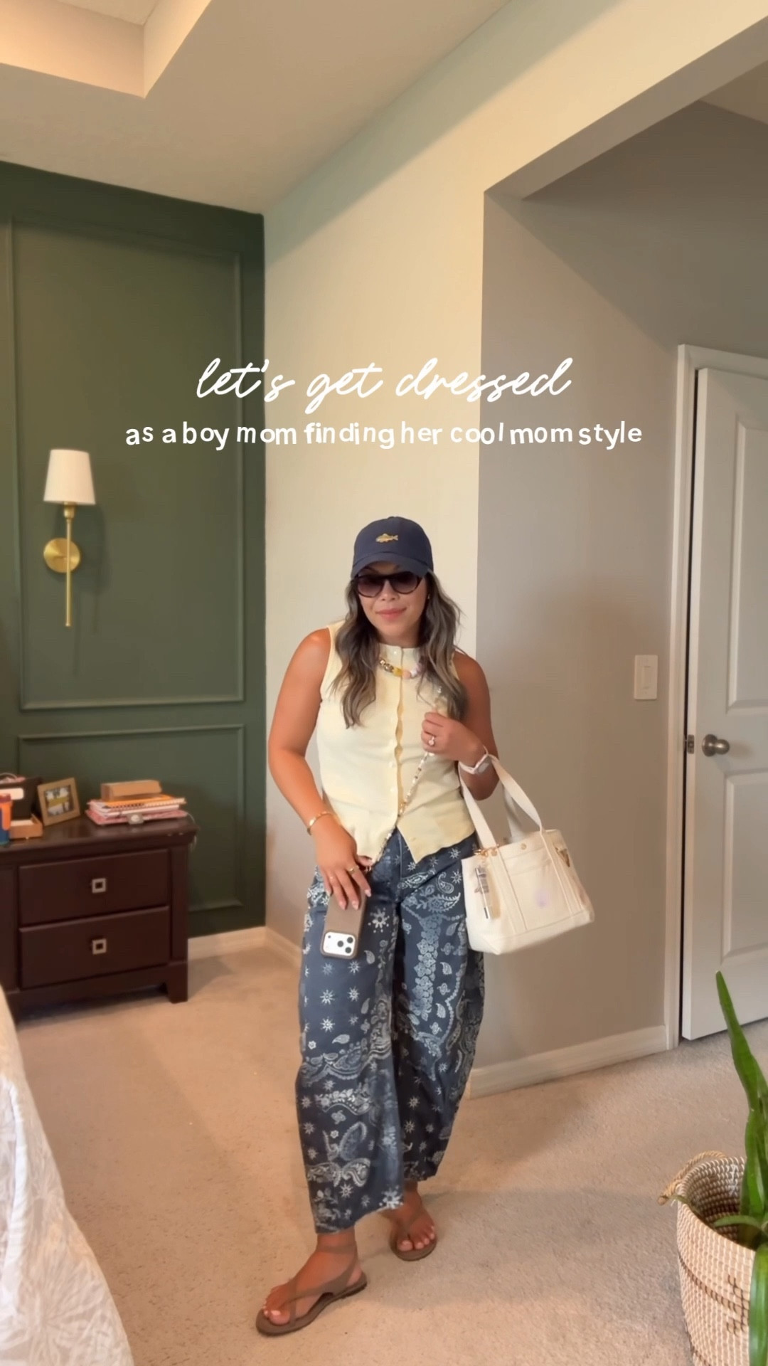 One of my favorite looks! These jeans are a splurge but for a good reason!!! 🫢 Wearing a size 26 and they run a little small. I’m usually baggy in a 26 but this fits with no stretch in the waist. It also is more cropped so keep that in mind if you’re tall! 🫶🏽

#LTKgrwm #LTKootd #LTKPetite