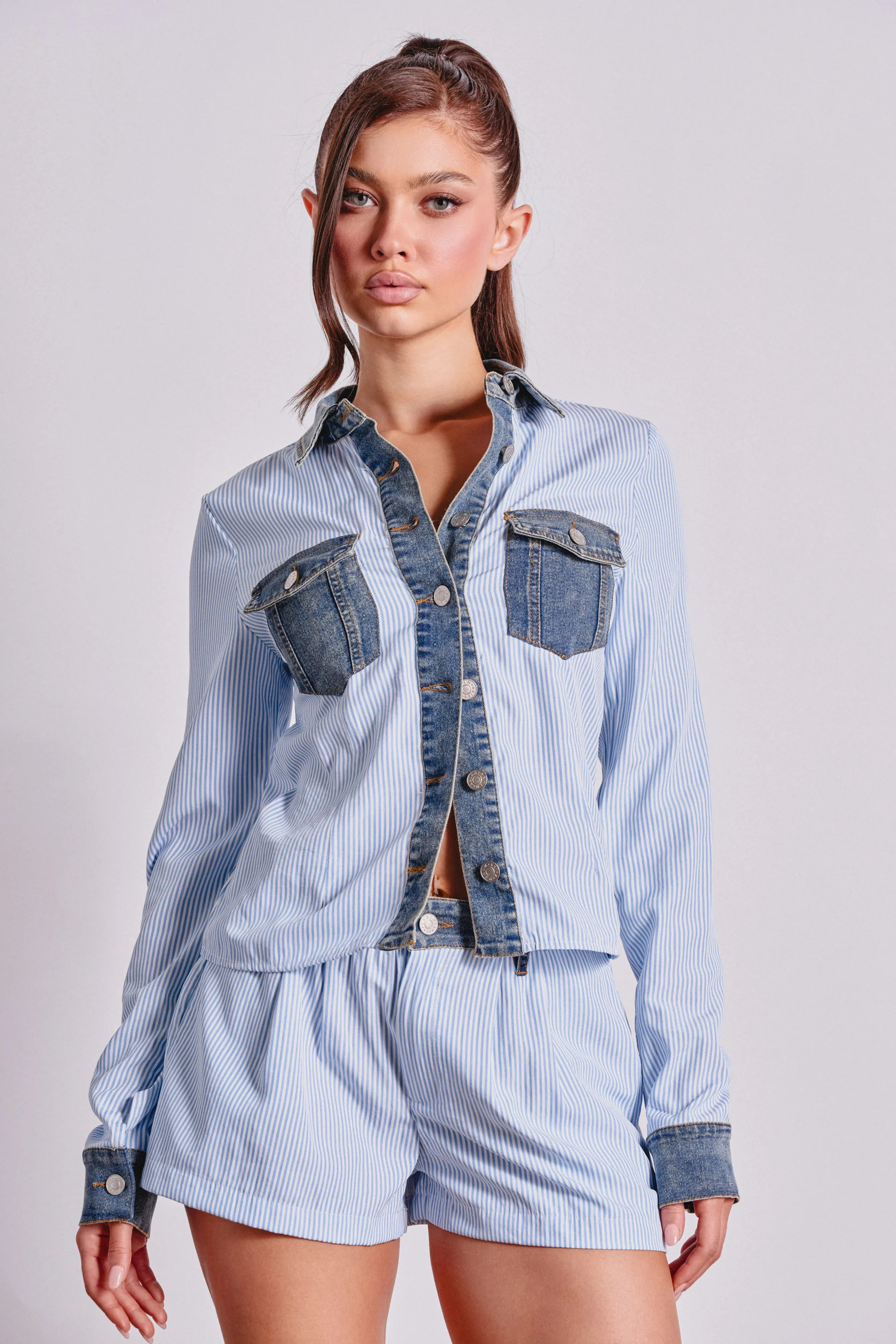 EASY LOVER POPLIN BUTTON DOWN | AKIRA