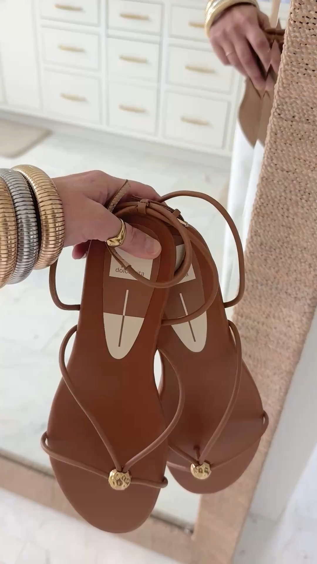 Minimalist sandals  

#LTKgrwm #LTKTravel #LTKOver40