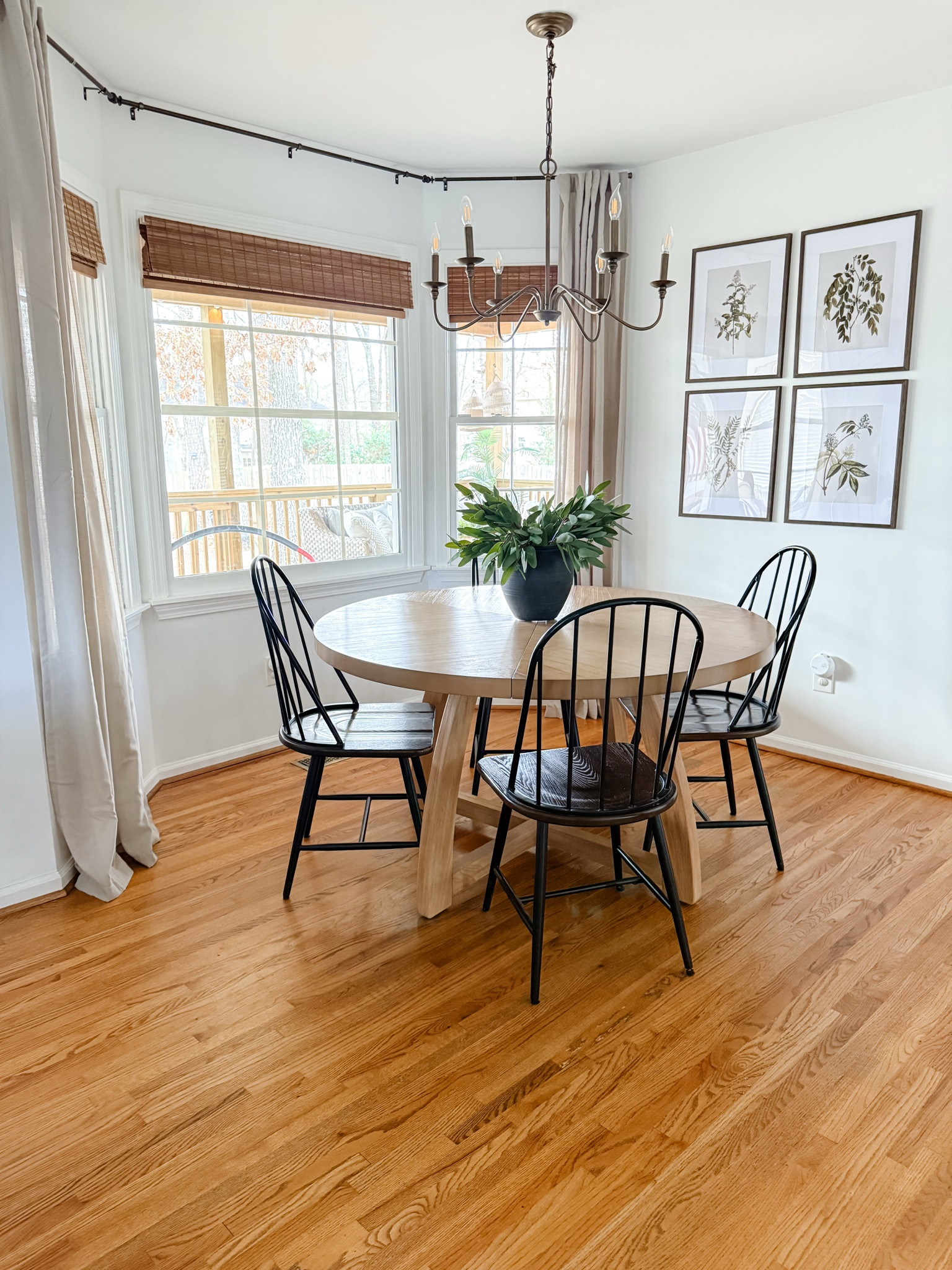Clean slate to start the New Year!

Dining space
Dining table 
Dining chairs 
Dining room 

#LTKHome #LTKStyleTip #LTKSeasonal