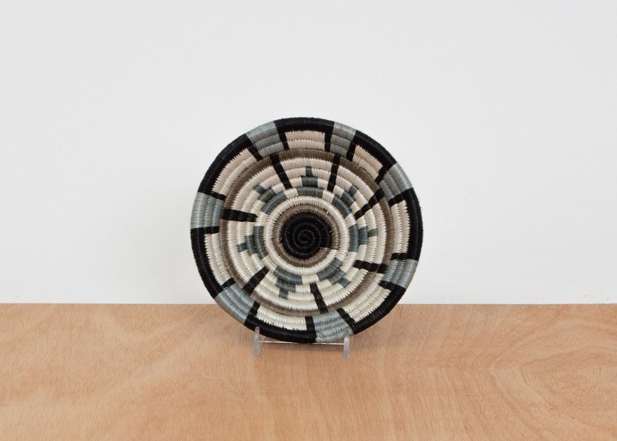 Small Slate Kisasa Bowl | Megan Molten