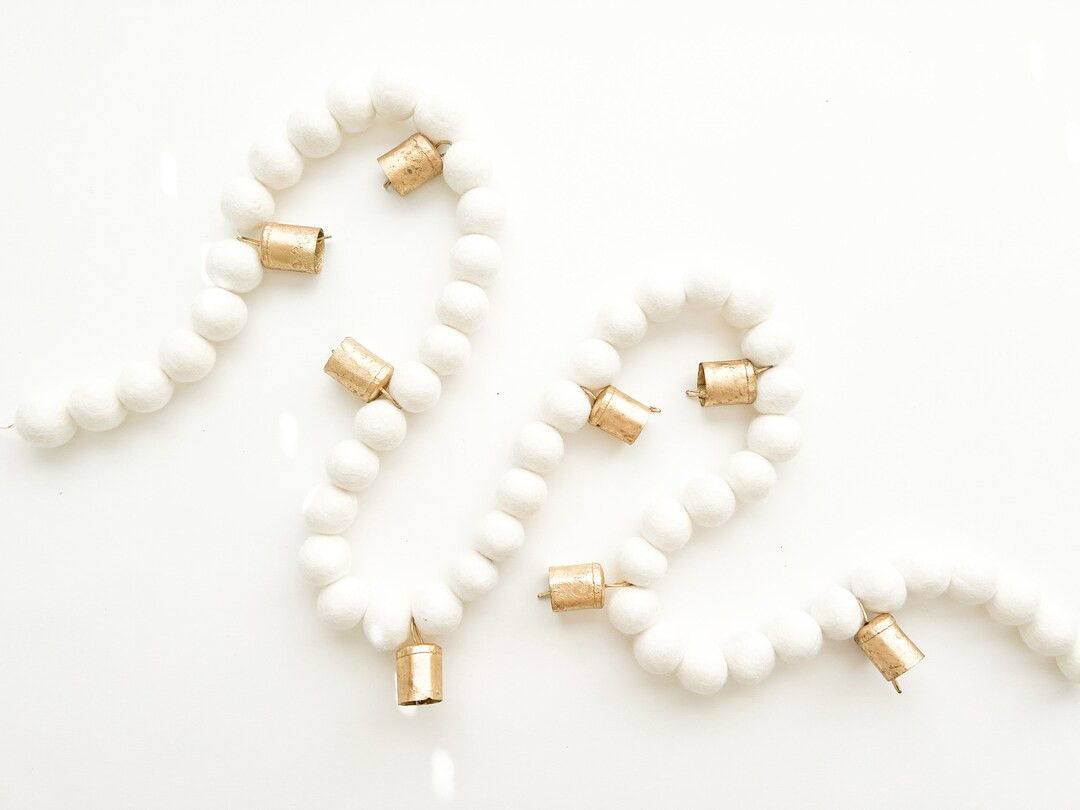 Simple Rustic Bell Felt Ball Garland Christmas, Holiday, Banner - Etsy | Etsy (US)