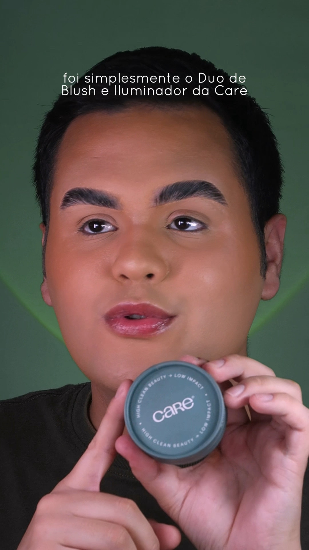 da série produtos que não acabam nunca, temos o reizinho Duo da CARE 💚

eu tenho ele há tempos e mesmo assim não acaba de jeito nenhum!

quando vi que ele começou a aparecer o fundo, corri no site da Care pra já ter outro em mãos e descobri que hoje tá rolando a Friends & Family, uma promoção que os produtos estão com ATÉ 65% DE DESCONTO no site 🗣️

óbvio que já coloquei meus favoritos no carrinho pra não perder nada, e deixei o link na bio pra vocês aproveitarem! só clicar e se cadastrar no site da Care pra conhecer tudo, mas corre que é só durante 24h 💚

conta aqui pra mim o que acharam e se gostaram 👀
*pubIi

#LTKpromo #LTKbeleza #LTKbrasil