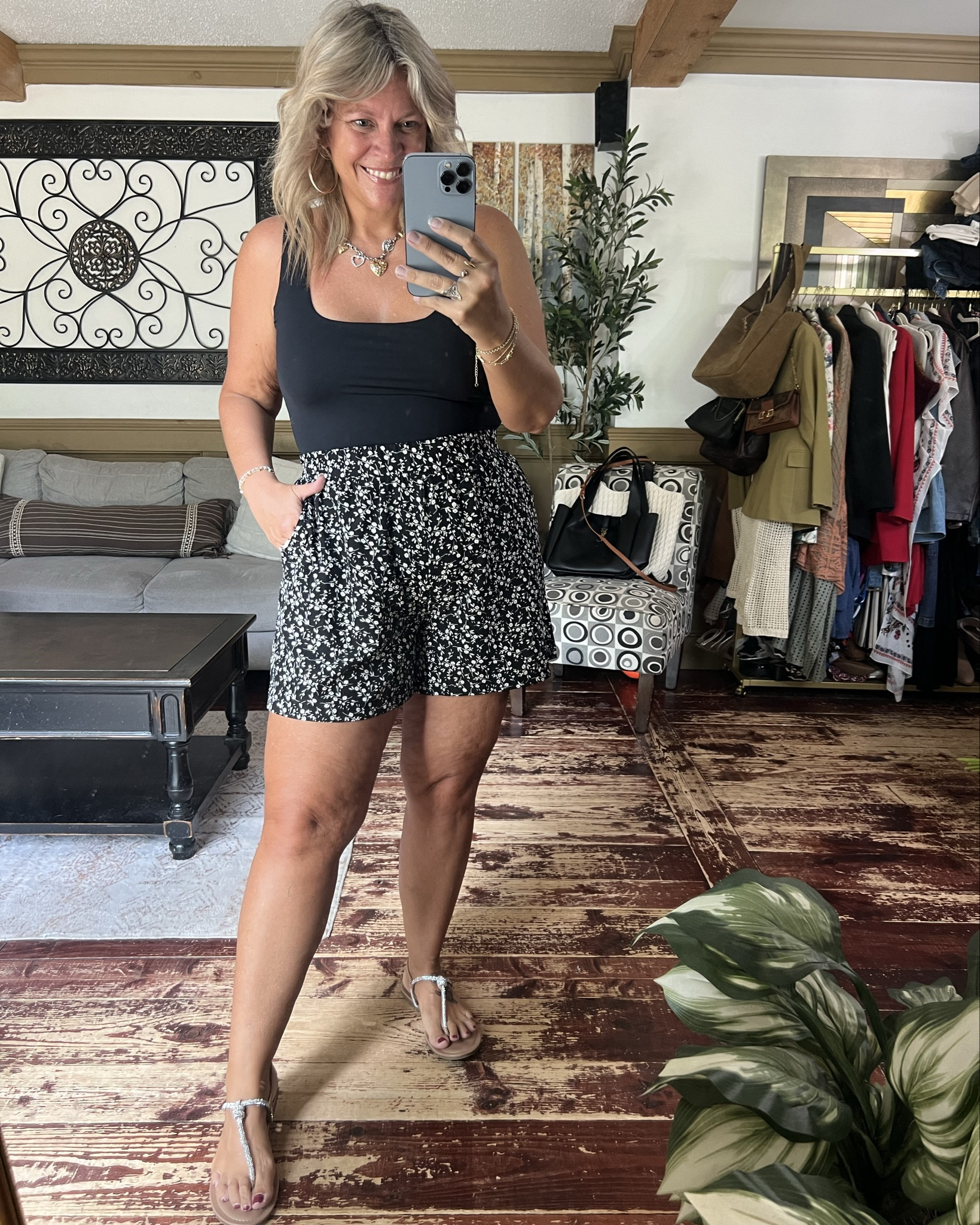 Running errands OOTD: flowy shorts size 12 (just fit me at a size 14), tank size large, flowy floral top size 12
Use code BLOOMCHICKOL to save 15% 

#LTKMidsize #LTKFindsUnder50 #LTKPlusSize
