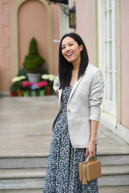 The easiest look for a hot summer office outfit: dress and blazer!

#summeroutfit
#officeoutfit
#summerworkwear
#classicstyle
#summerstyle

#LTKWorkwear #LTKSeasonal #LTKStyleTip